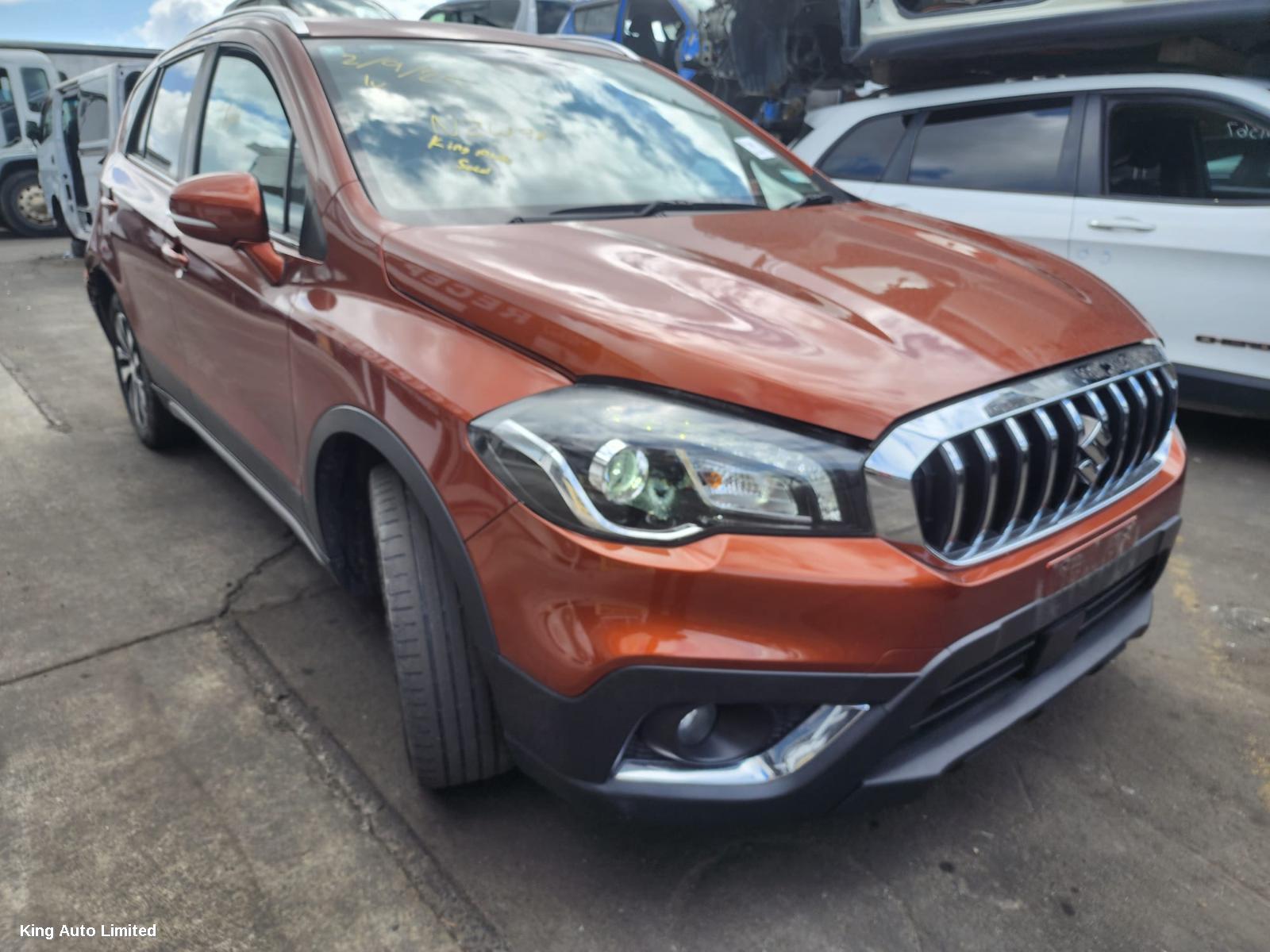 Suzuki S-CROSS 2022 Right Front 1/4 Door Glass thumbnail 3