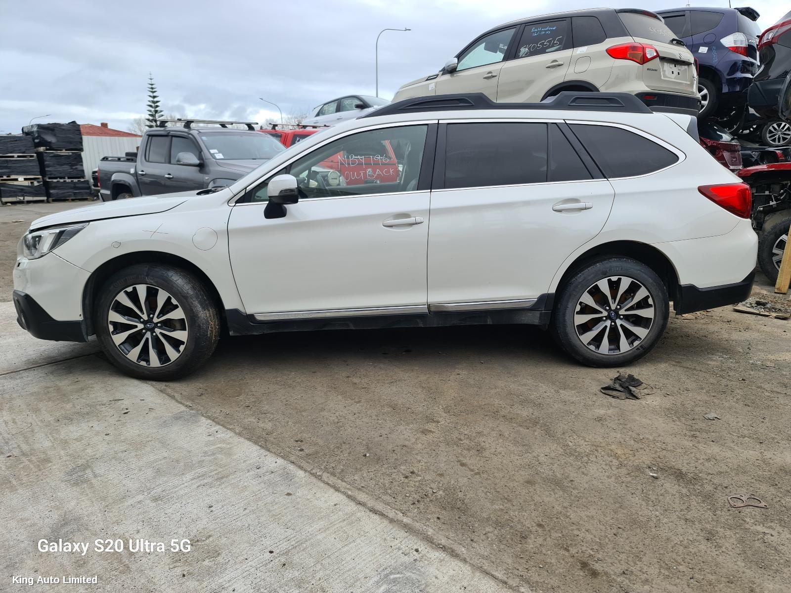Subaru OUTBACK 2016 Radiator thumbnail 3