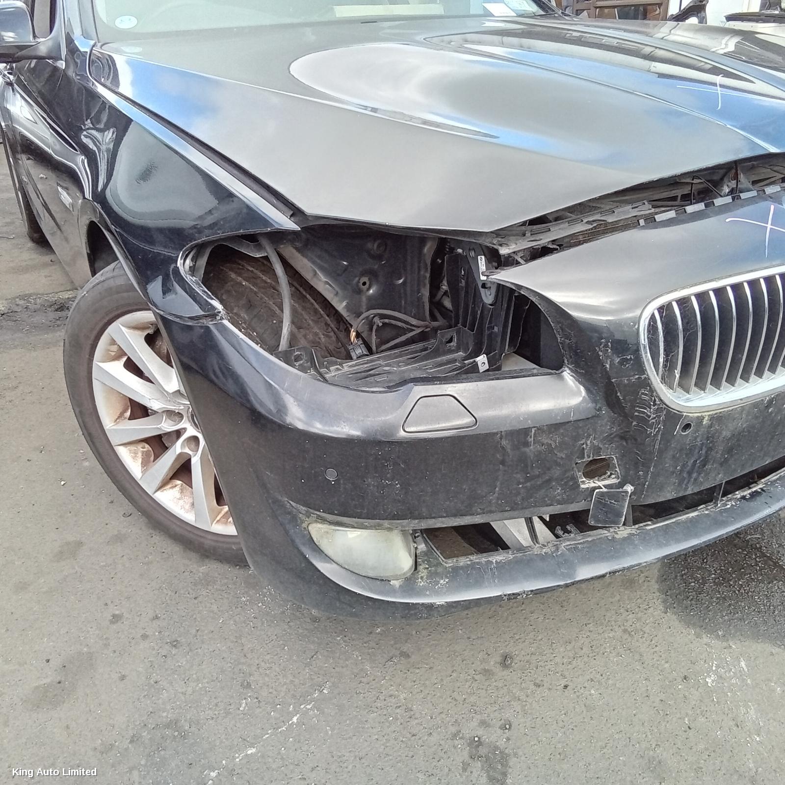 BMW 5 SERIES 2010 Left Taillight thumbnail 3