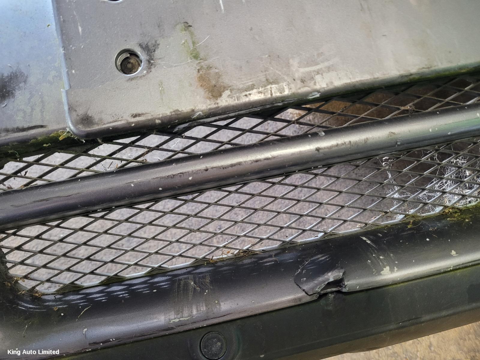 Volkswagen TOUAREG 2005 Front Bumper thumbnail 3