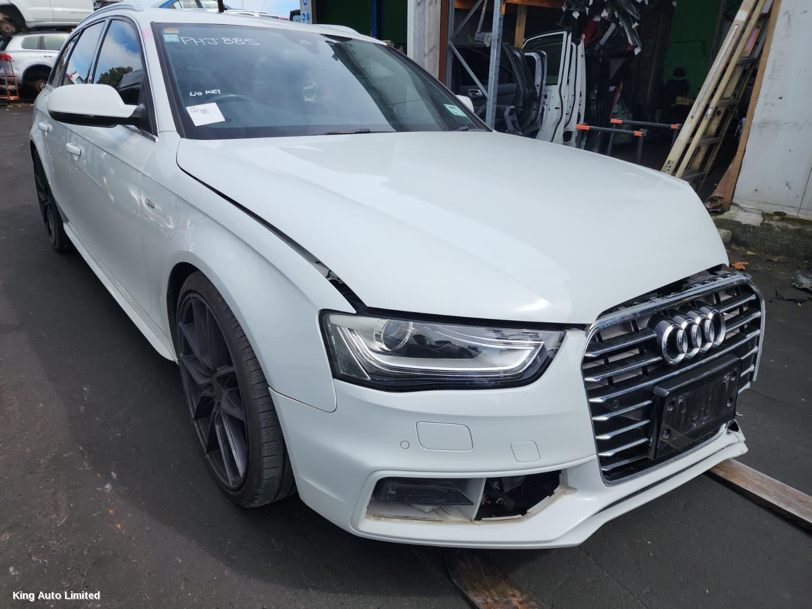 Audi A4 2015 RIGHT_REAR_DOOR_SLIDING thumbnail 1