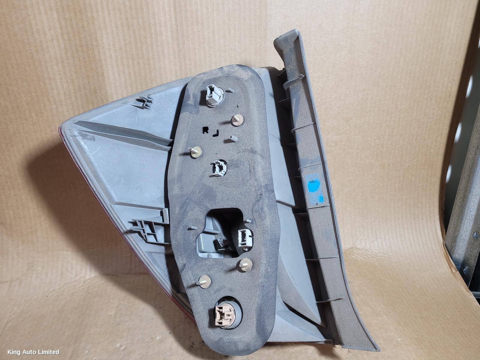 Honda EDIX 2006 Right Taillight thumbnail 2