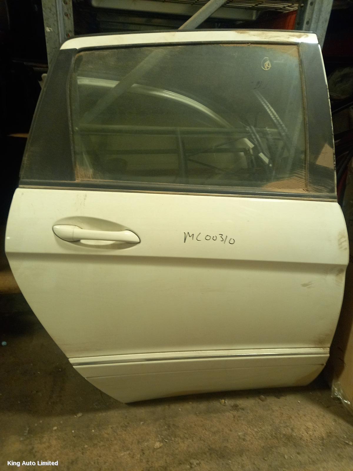 Mercedes-Benz B CLASS 2011 RIGHT_REAR_DOOR_SLIDING thumbnail 1