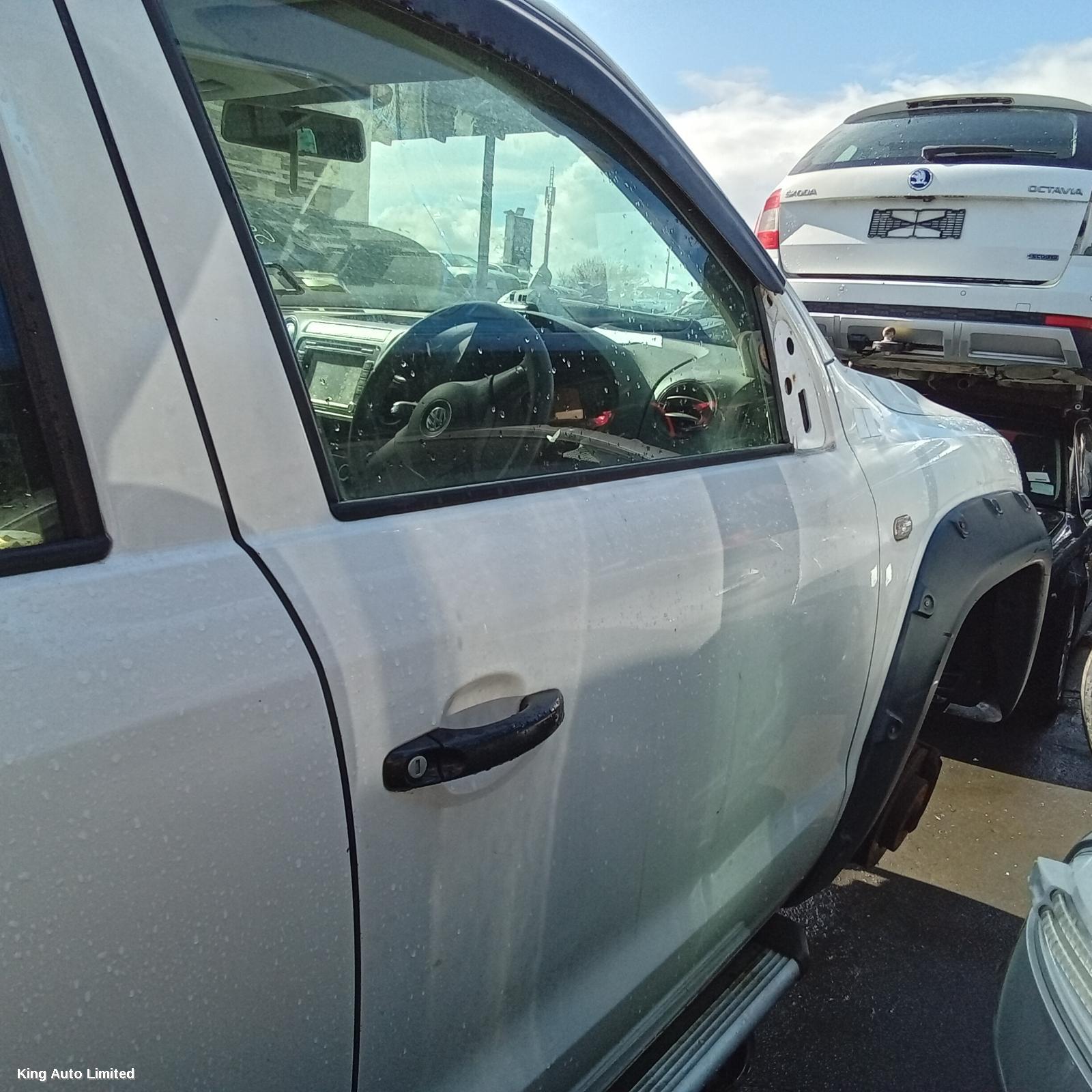 Volkswagen AMAROK 2014 Right Headlamp thumbnail 3