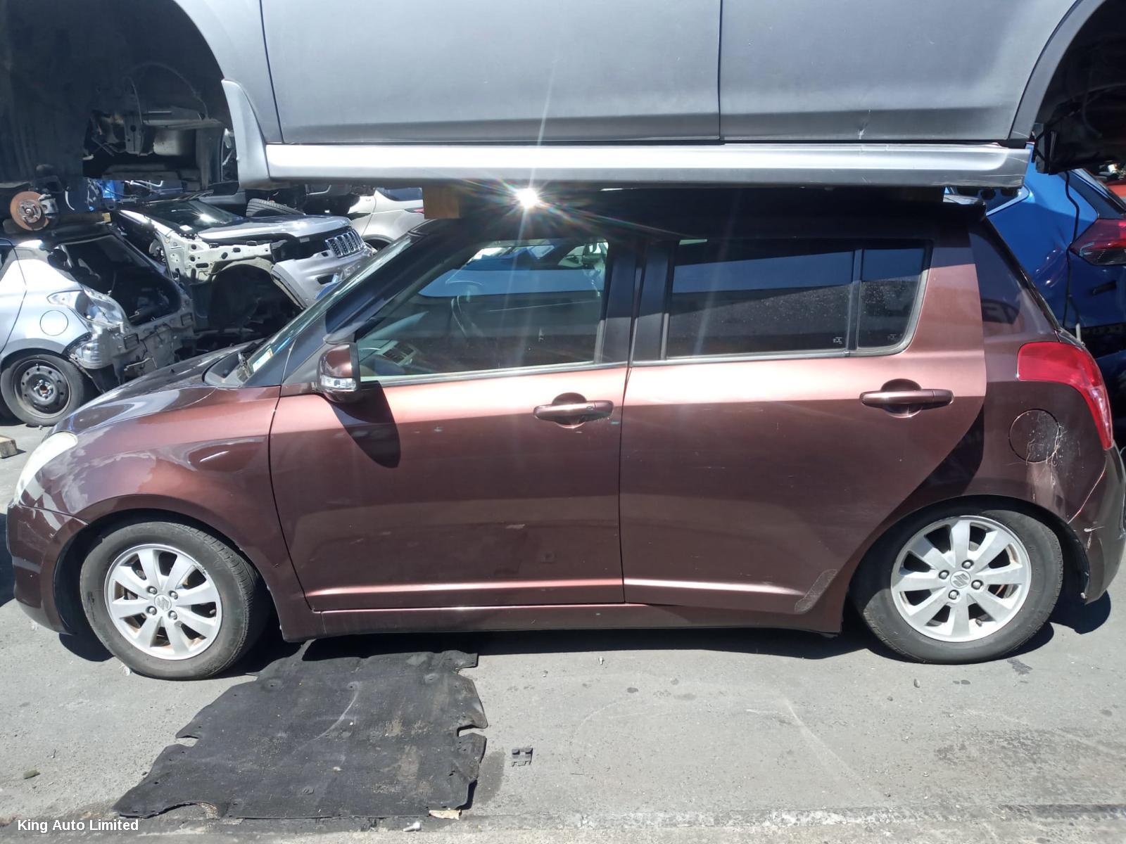 Suzuki - Suzuki SWIFT 2008 Grille