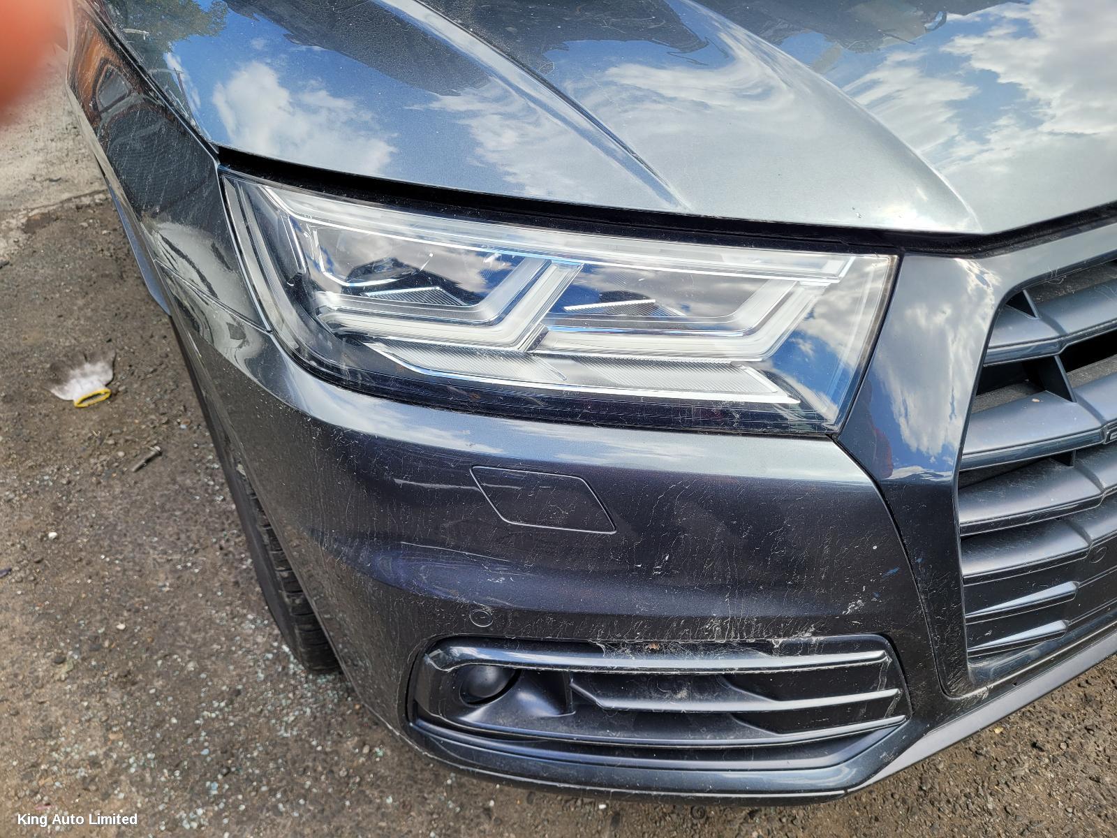 Audi Q5 2018 Right Front Door Window thumbnail 3