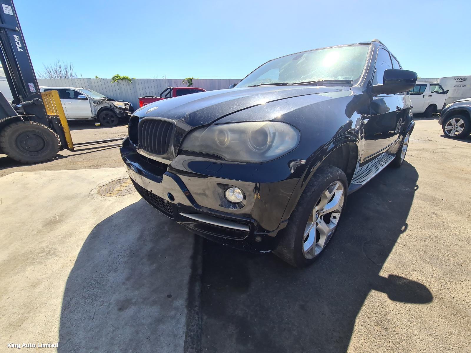 BMW X5 2008 Left Guard thumbnail 2