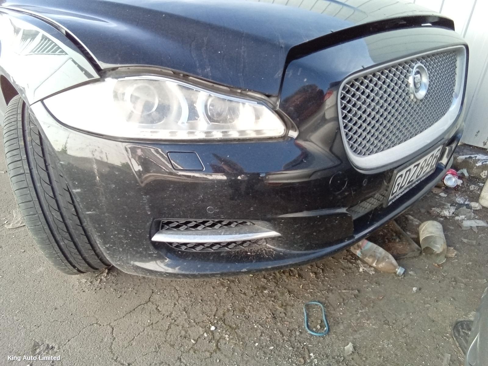 Jaguar XJ 2010 Left Door Mirror thumbnail 2