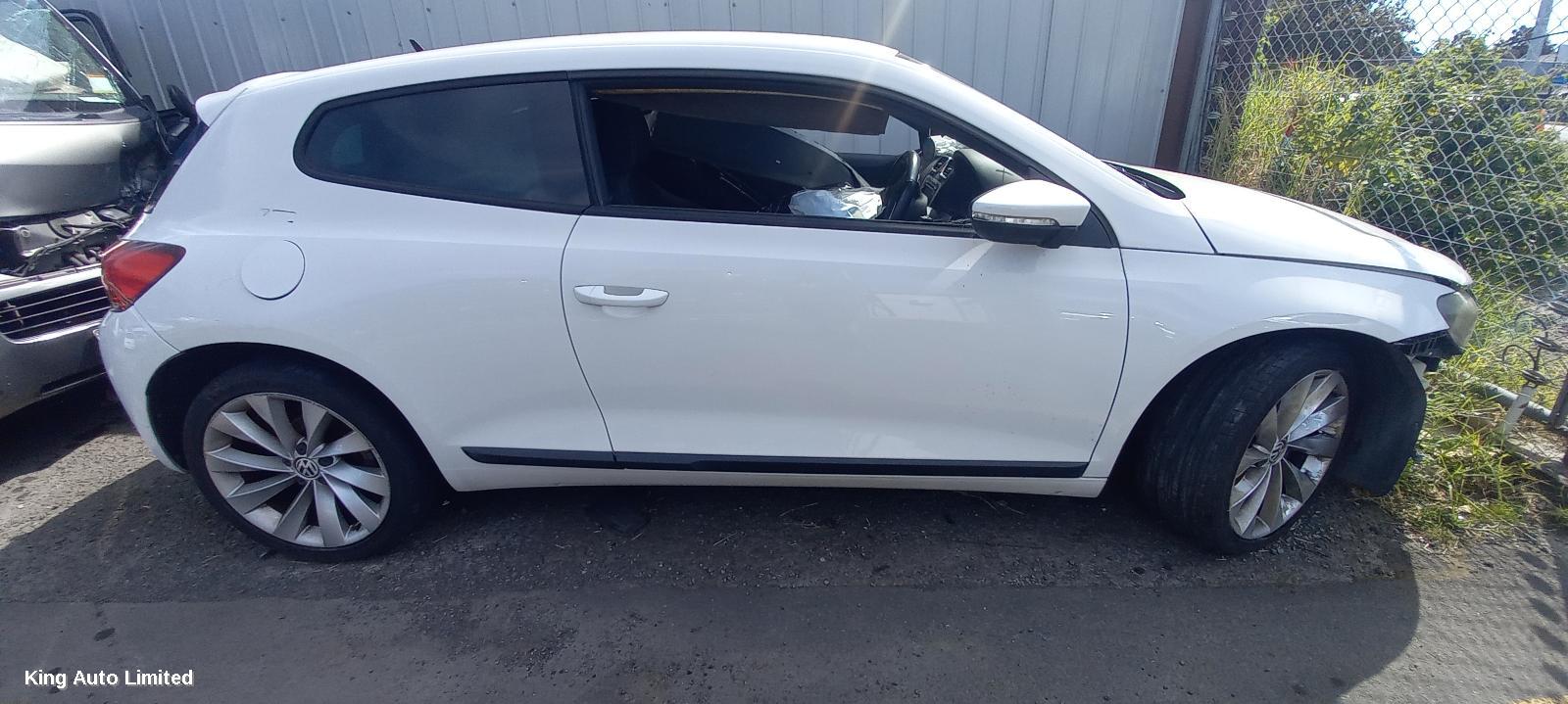 Volkswagen SCIROCCO 2011 Fan thumbnail 2