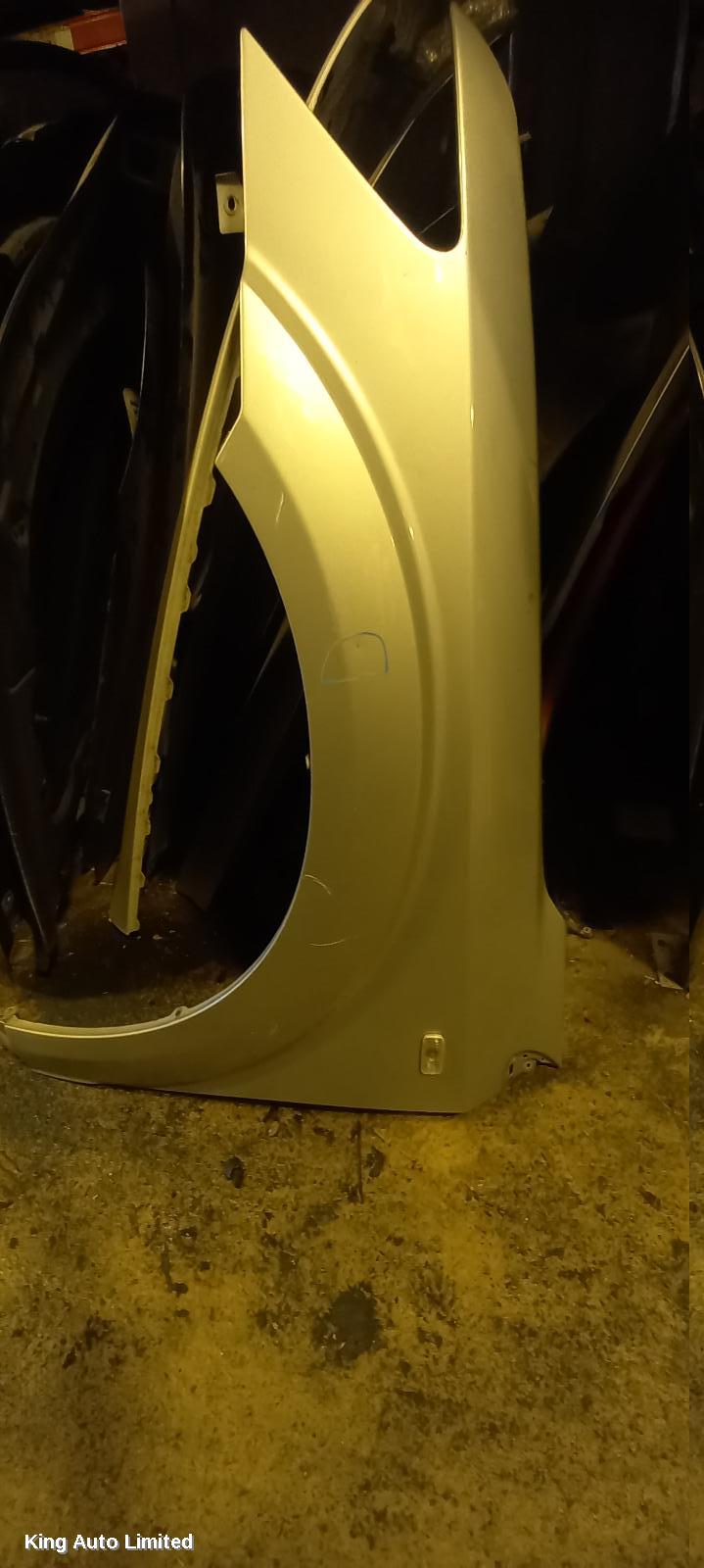 Dodge - Dodge JOURNEY 2010 Left Guard
