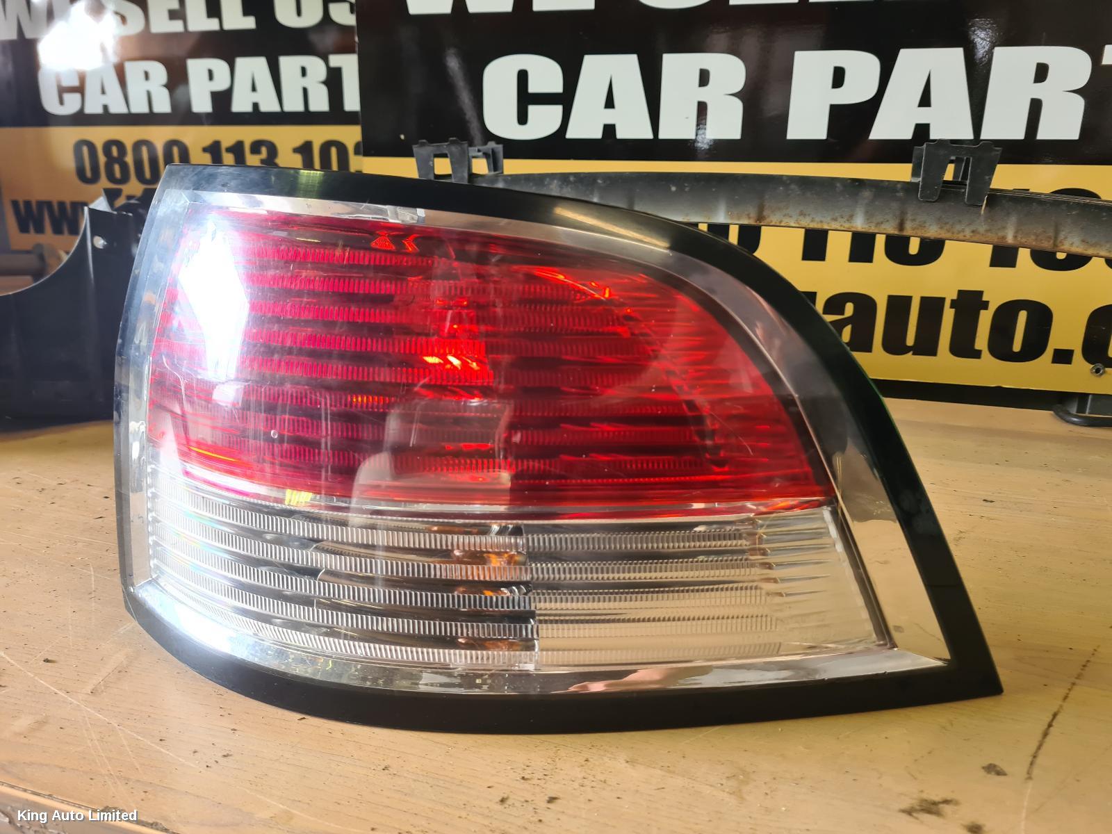 Holden COMMODORE 2008 Right Taillight thumbnail 3