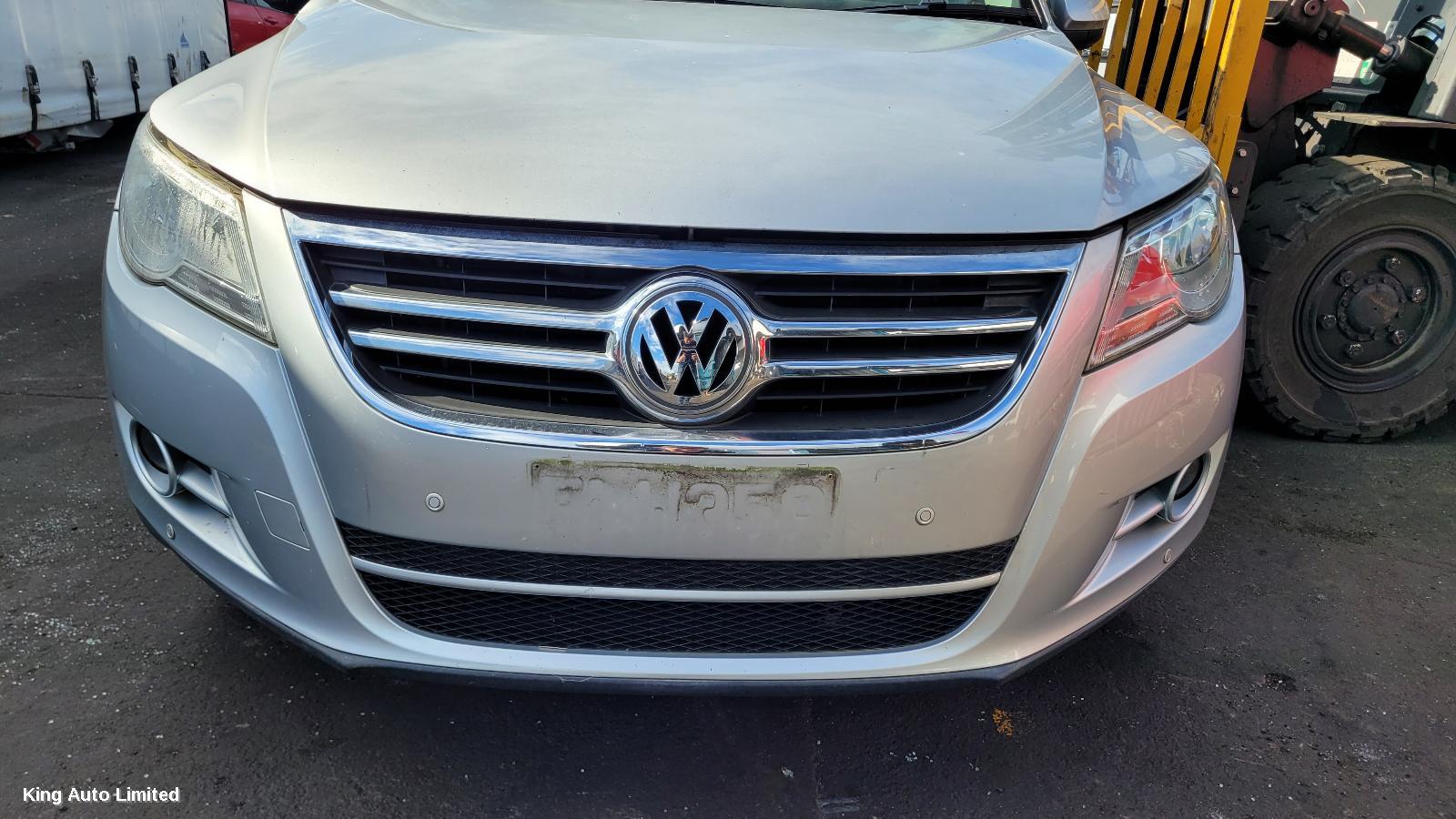 Volkswagen TIGUAN 2010 Left Rear Door Window thumbnail 2