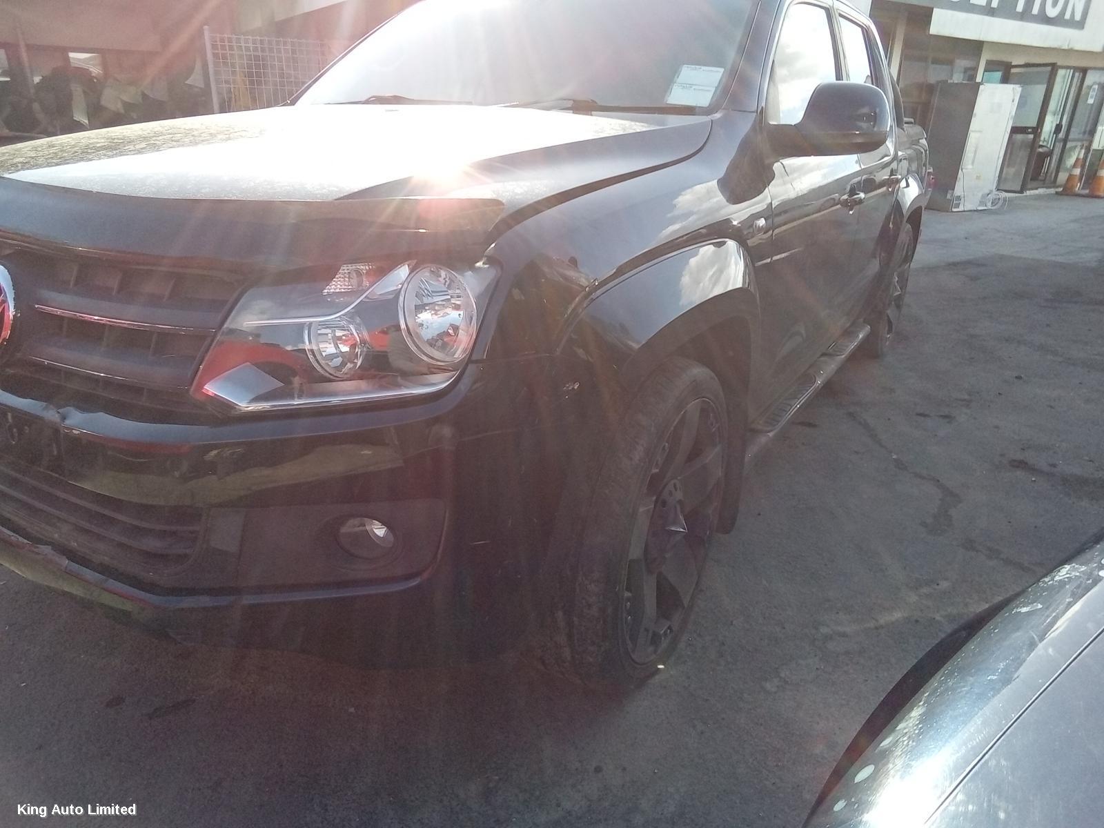 Volkswagen AMAROK 2011 Sunvisor thumbnail 2
