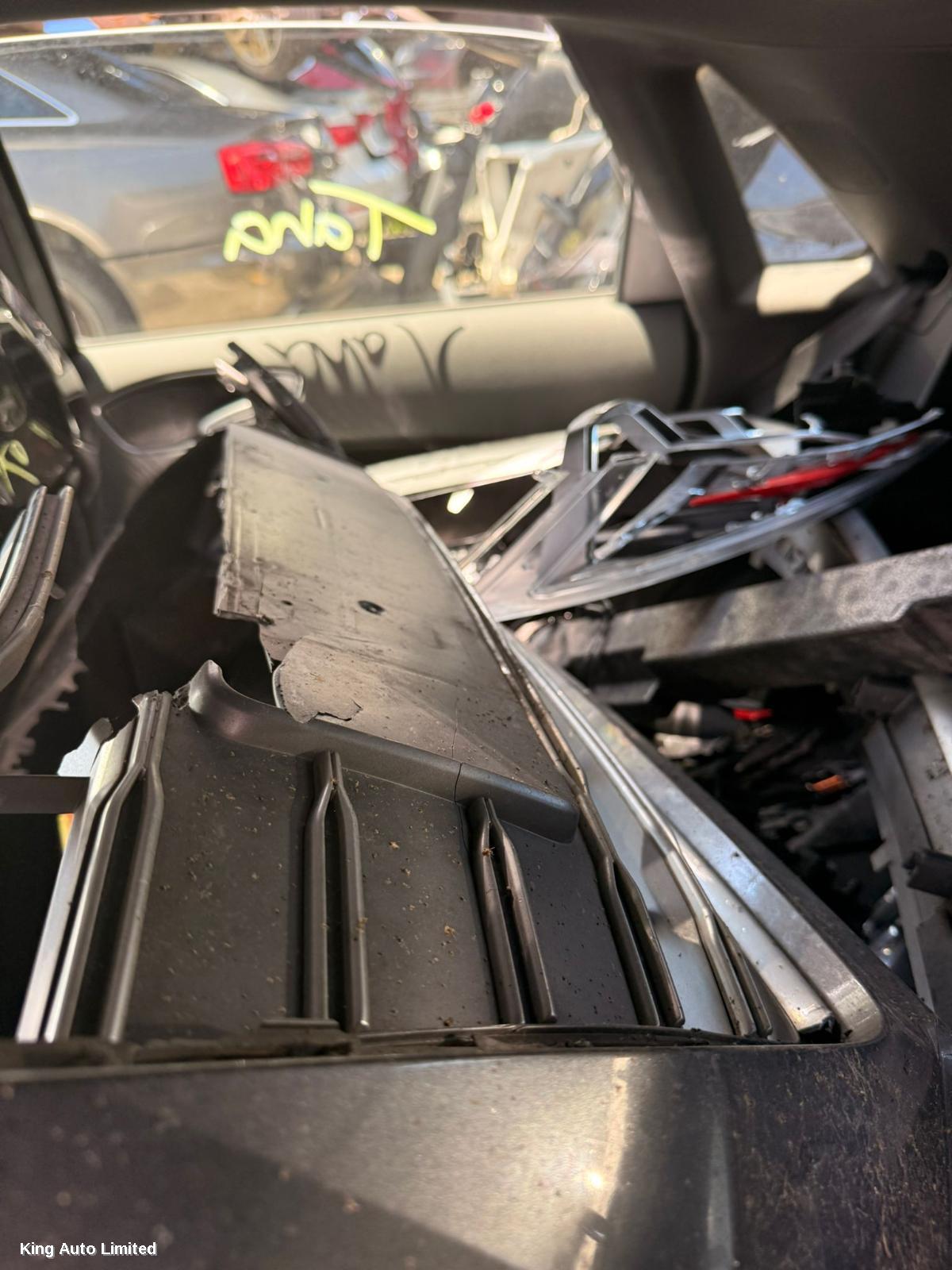 Audi A1 2015 RIGHT_REAR_DOOR_SLIDING thumbnail 1