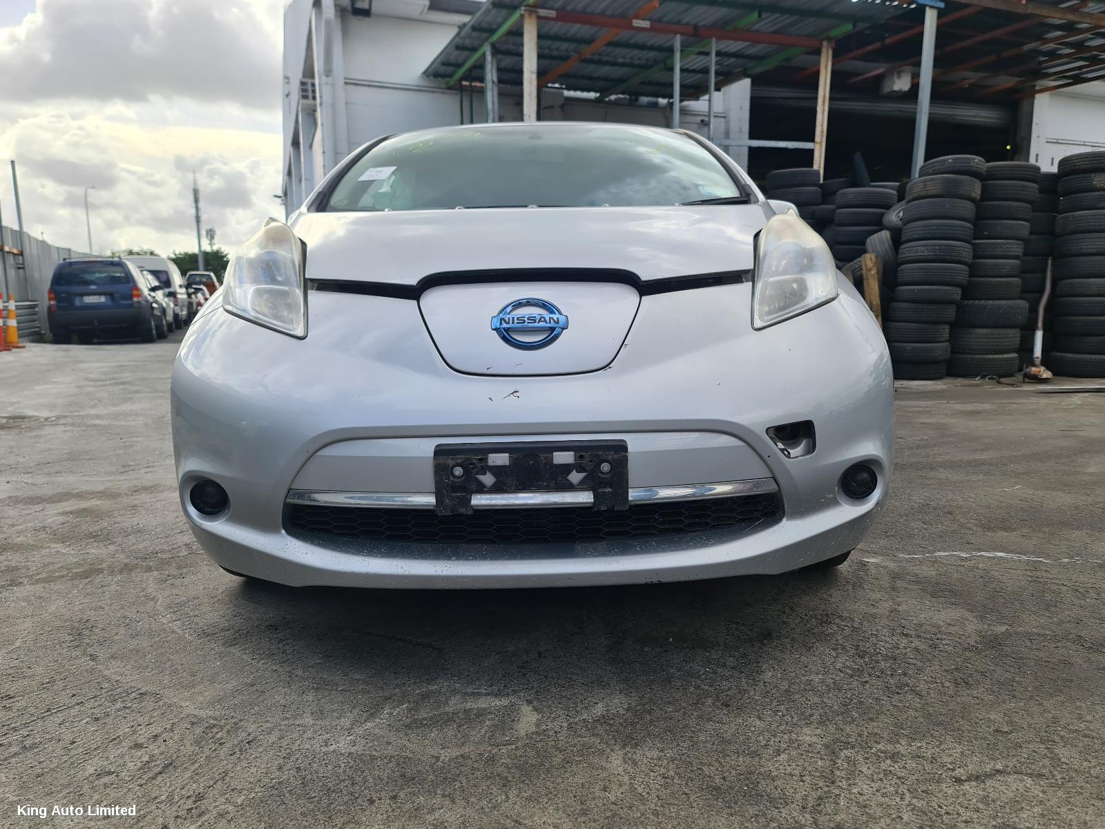 Nissan LEAF 2013 Rear Garnish thumbnail 1