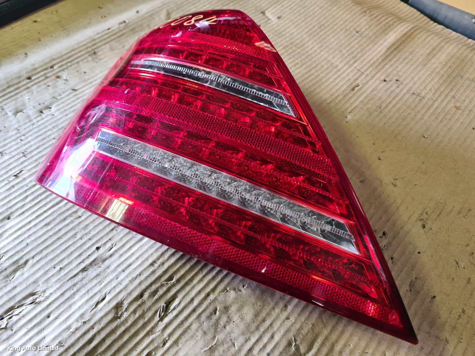 Mercedes-Benz S CLASS 2010 Left Taillight thumbnail 3