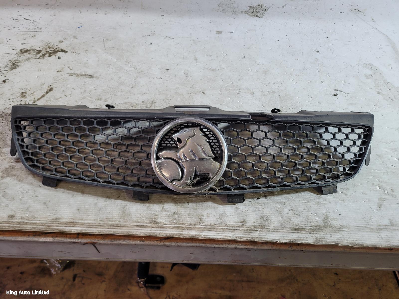 Holden COMMODORE 2006 Grille thumbnail 2
