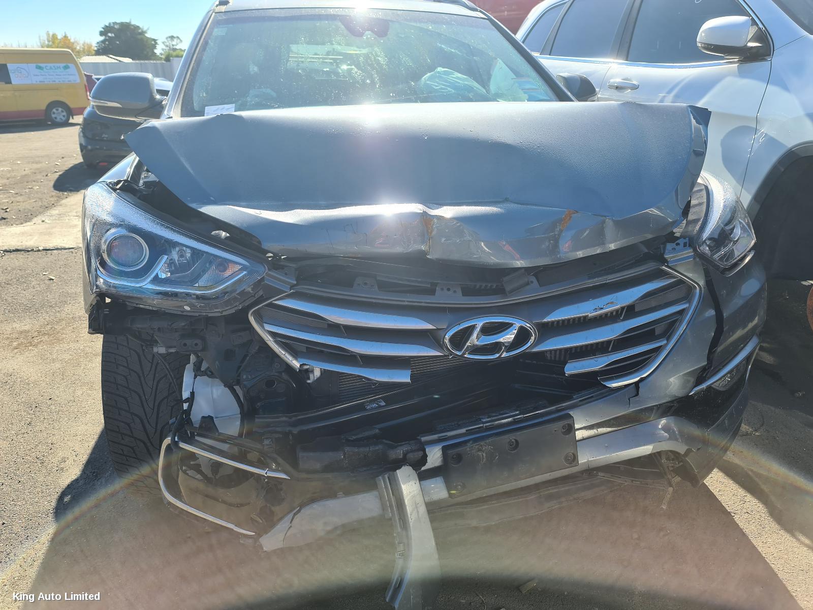 Hyundai - Hyundai SANTA FE 2018 Right Taillight