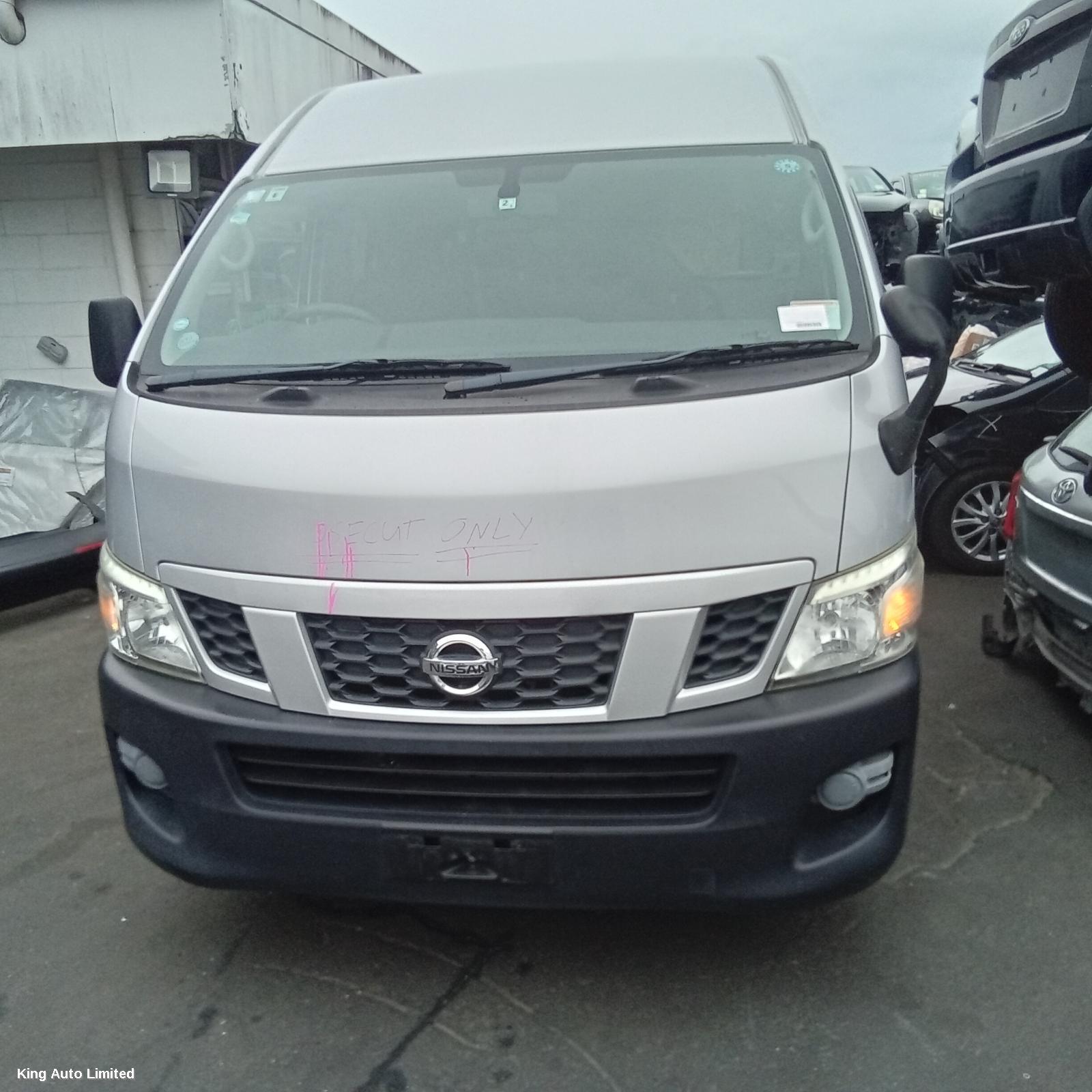 Nissan - Nissan URVAN 2014 Seatbelt/Stalk