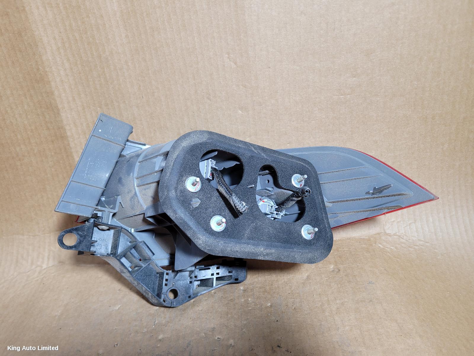 Honda ACCORD 2012 Left Taillight thumbnail 3