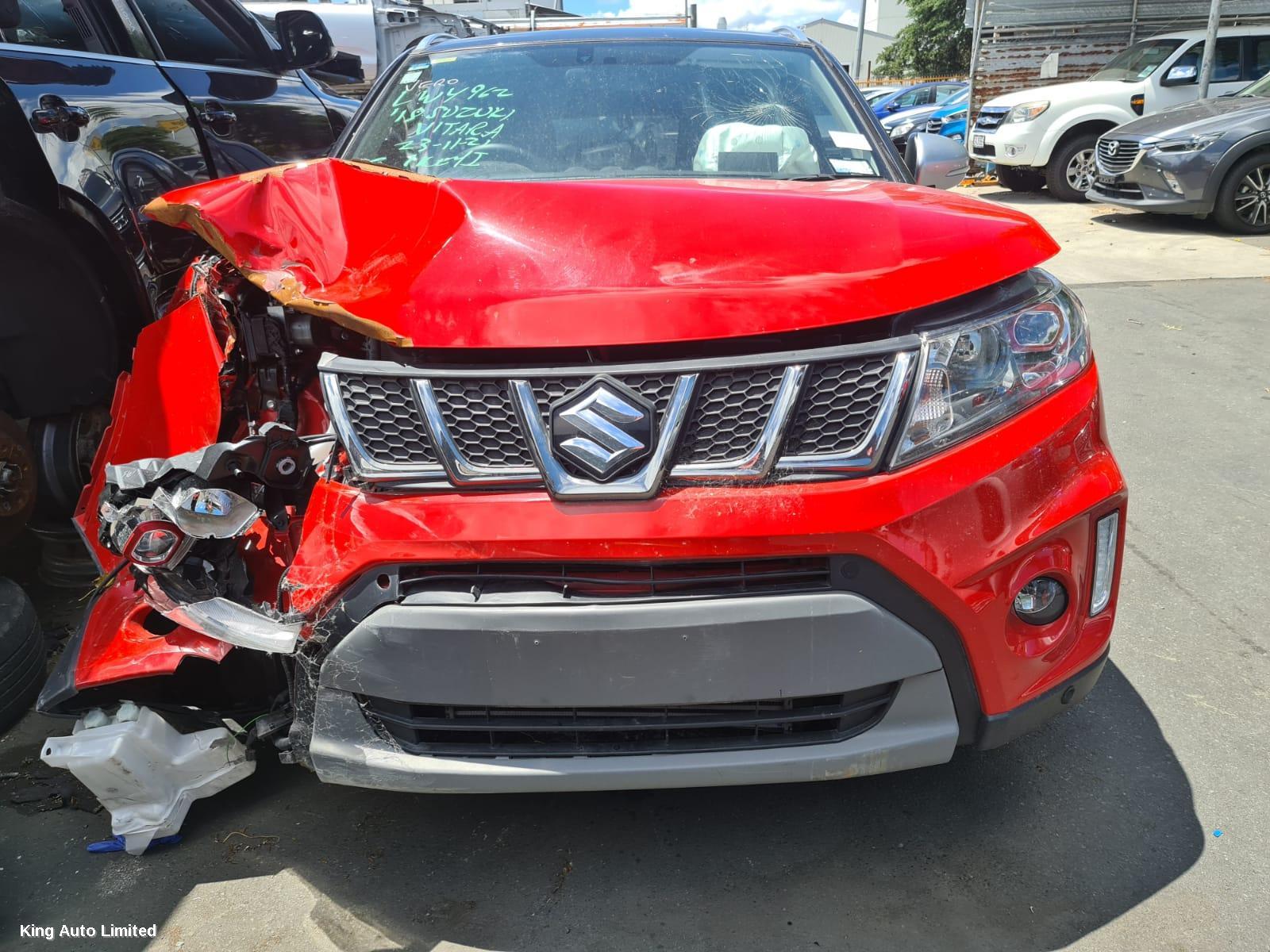 Suzuki VITARA 2018 RIGHT_REAR_DOOR_SLIDING thumbnail 1