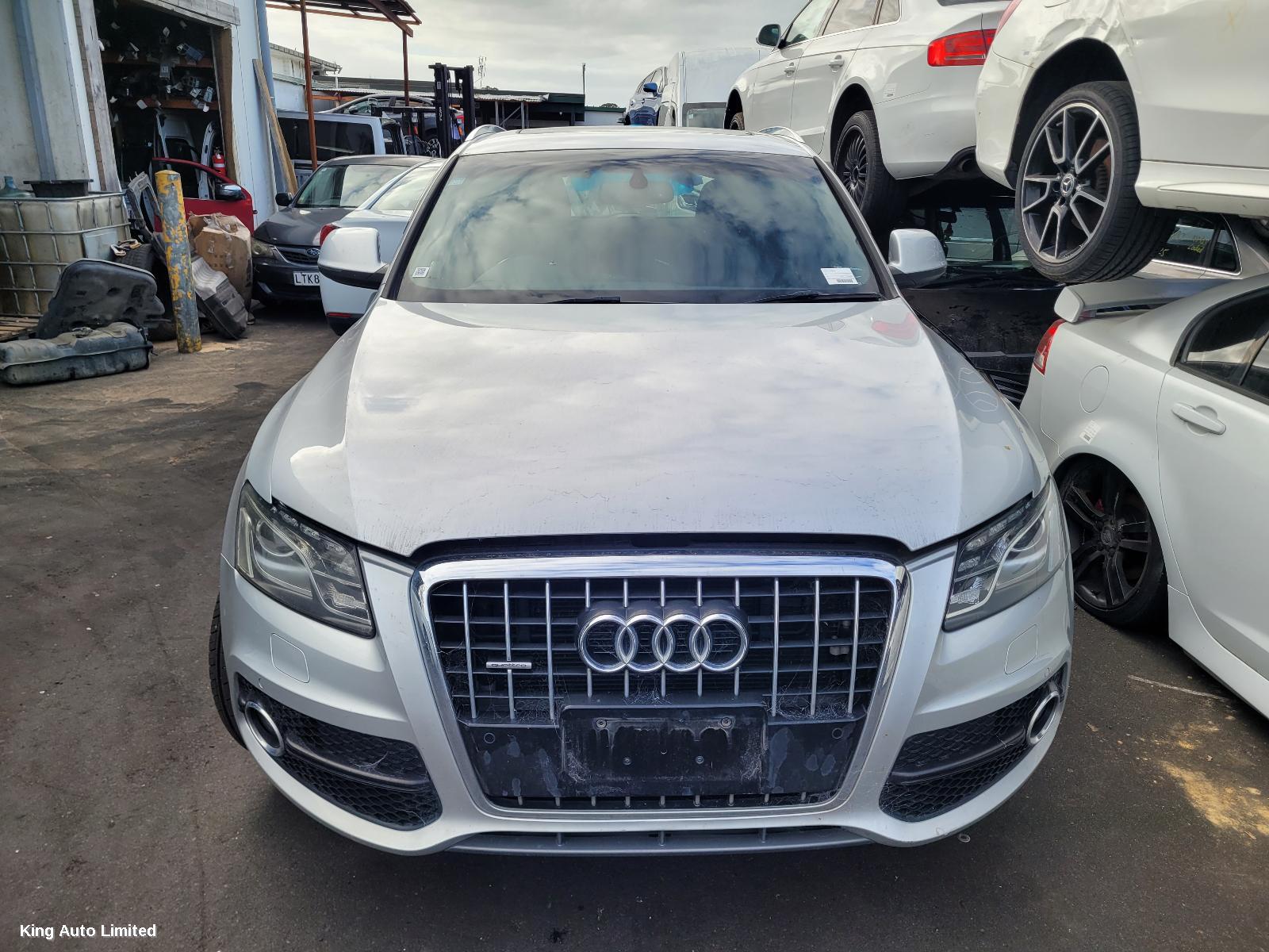 Audi - Audi Q5 2012 Radiator