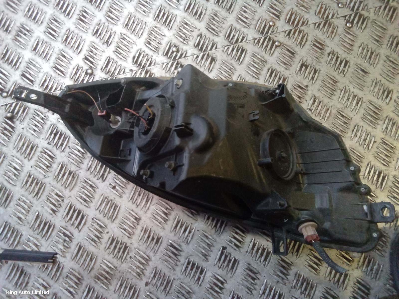 Nissan NOTE 2004 Right Headlamp thumbnail 2