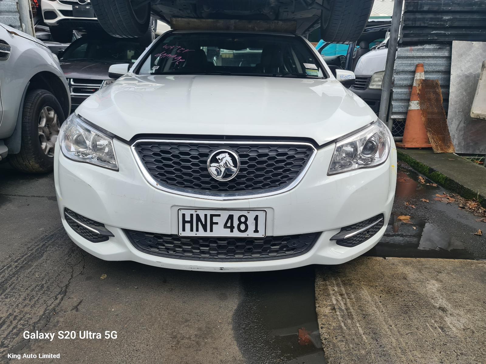 Holden - Holden COMMODORE 2014 Radiator