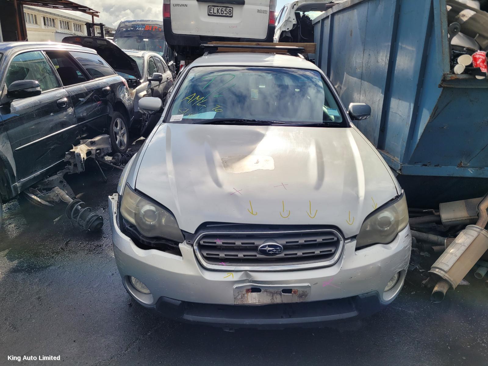 Subaru - Subaru OUTBACK 2005 Left Rear Door/Sliding