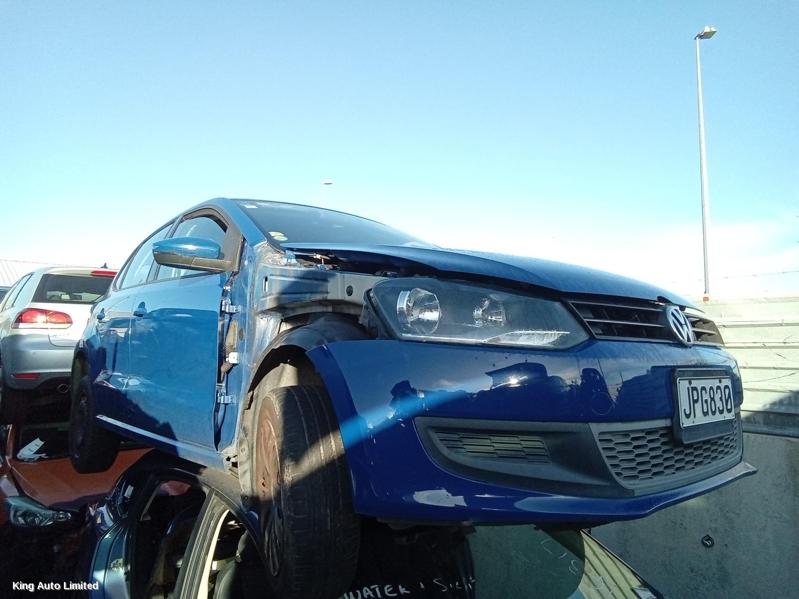 Volkswagen POLO 2010 Left Headlamp thumbnail 2