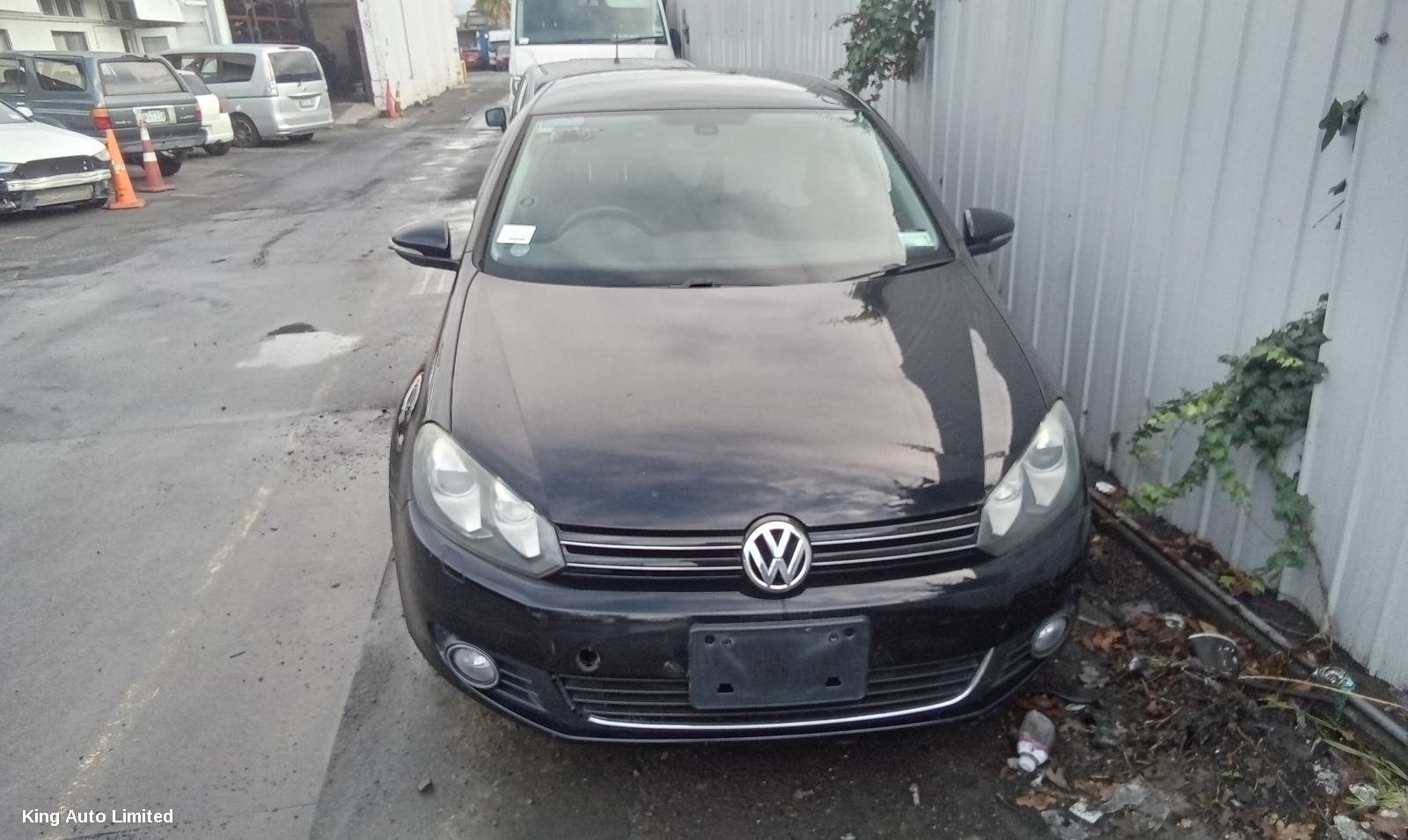 Volkswagen GOLF 2012 Left Taillight thumbnail 1
