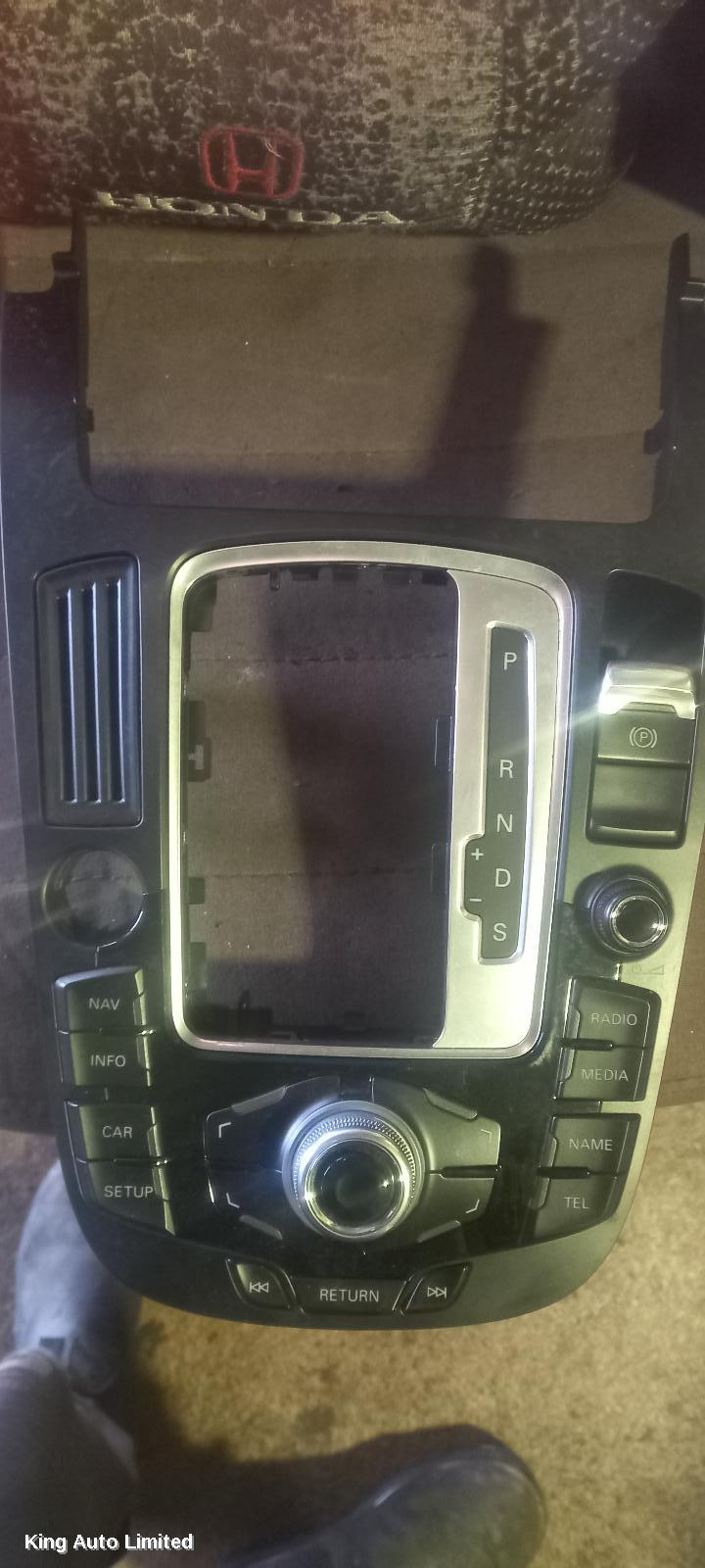 Audi - Audi A4 2011 Radio/Cd/Dvd/Sat/Tv