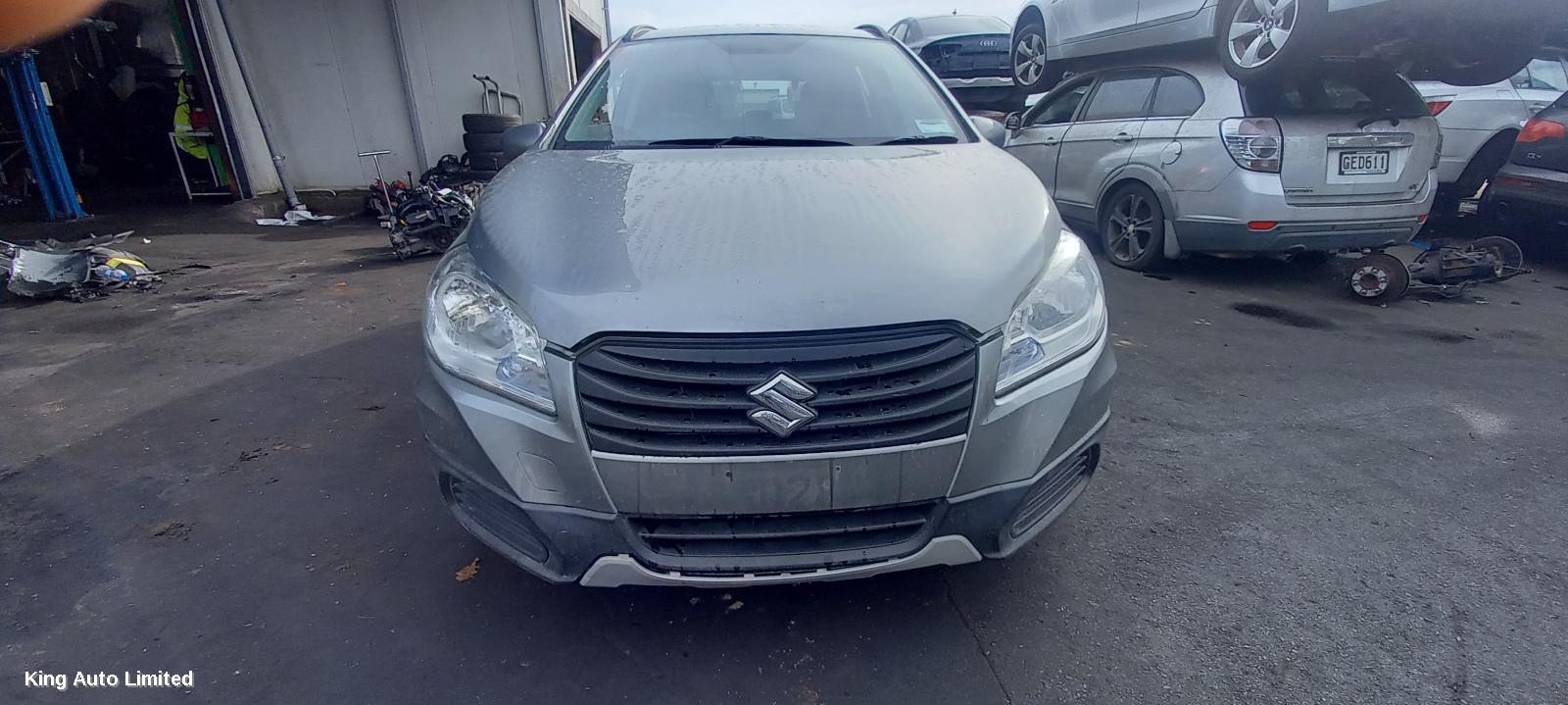 Suzuki S-CROSS 2015 Right Front Door thumbnail 3