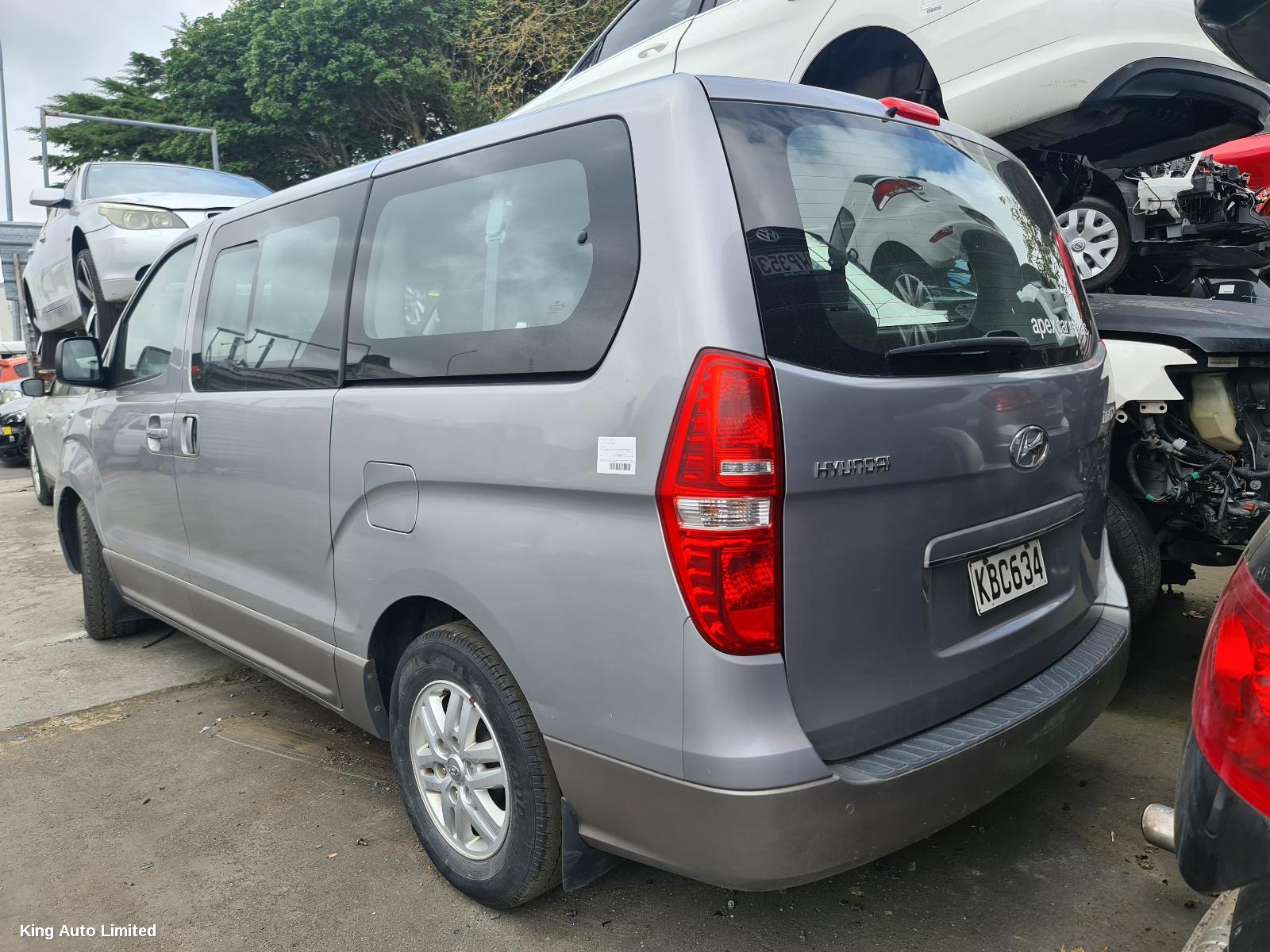 Hyundai ILOAD/IMAX 2016 Right Front Door thumbnail 3