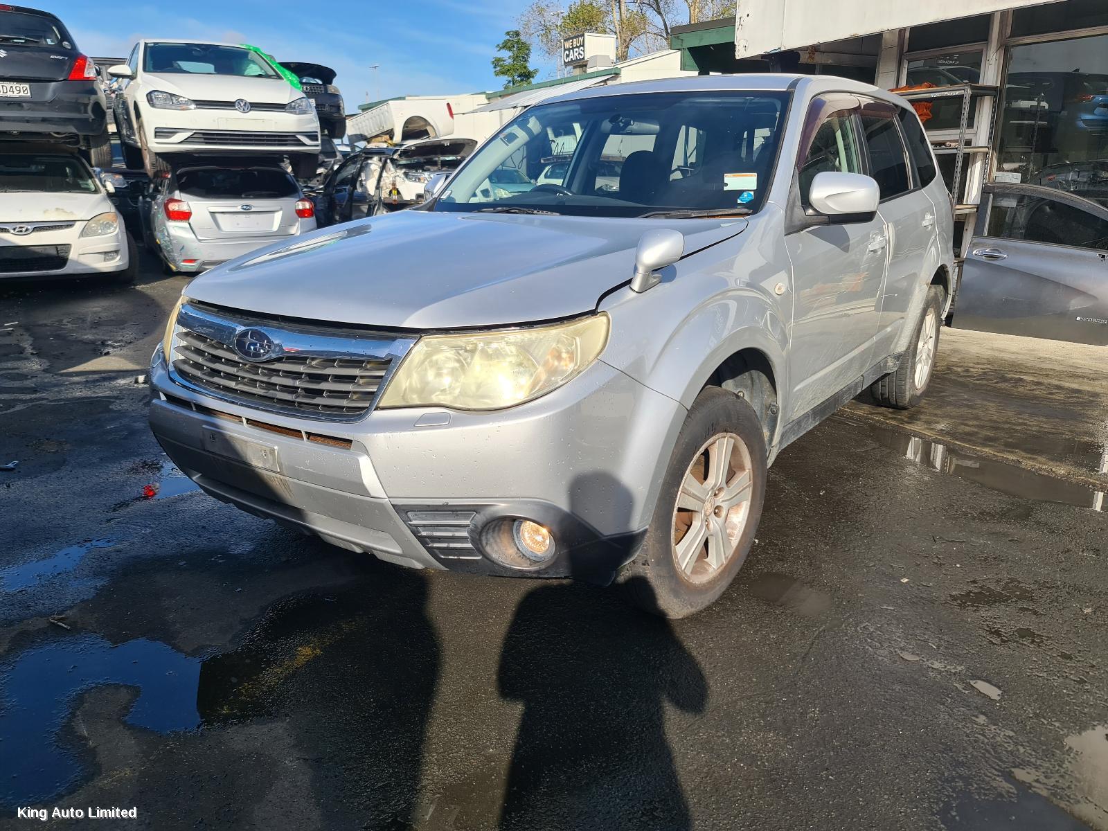 Subaru FORESTER 2009 Right Taillight thumbnail 2