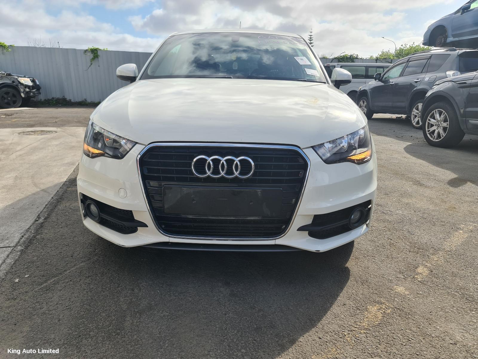 Audi - Audi A1 2011 Radiator