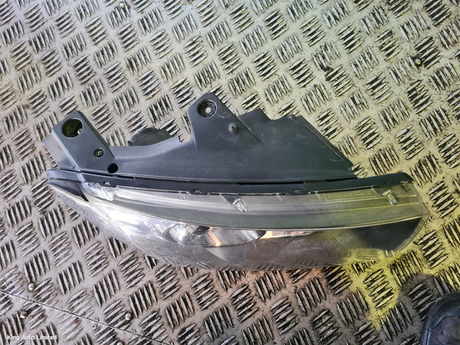 Holden CAPTIVA 2011 Right Headlamp thumbnail 3