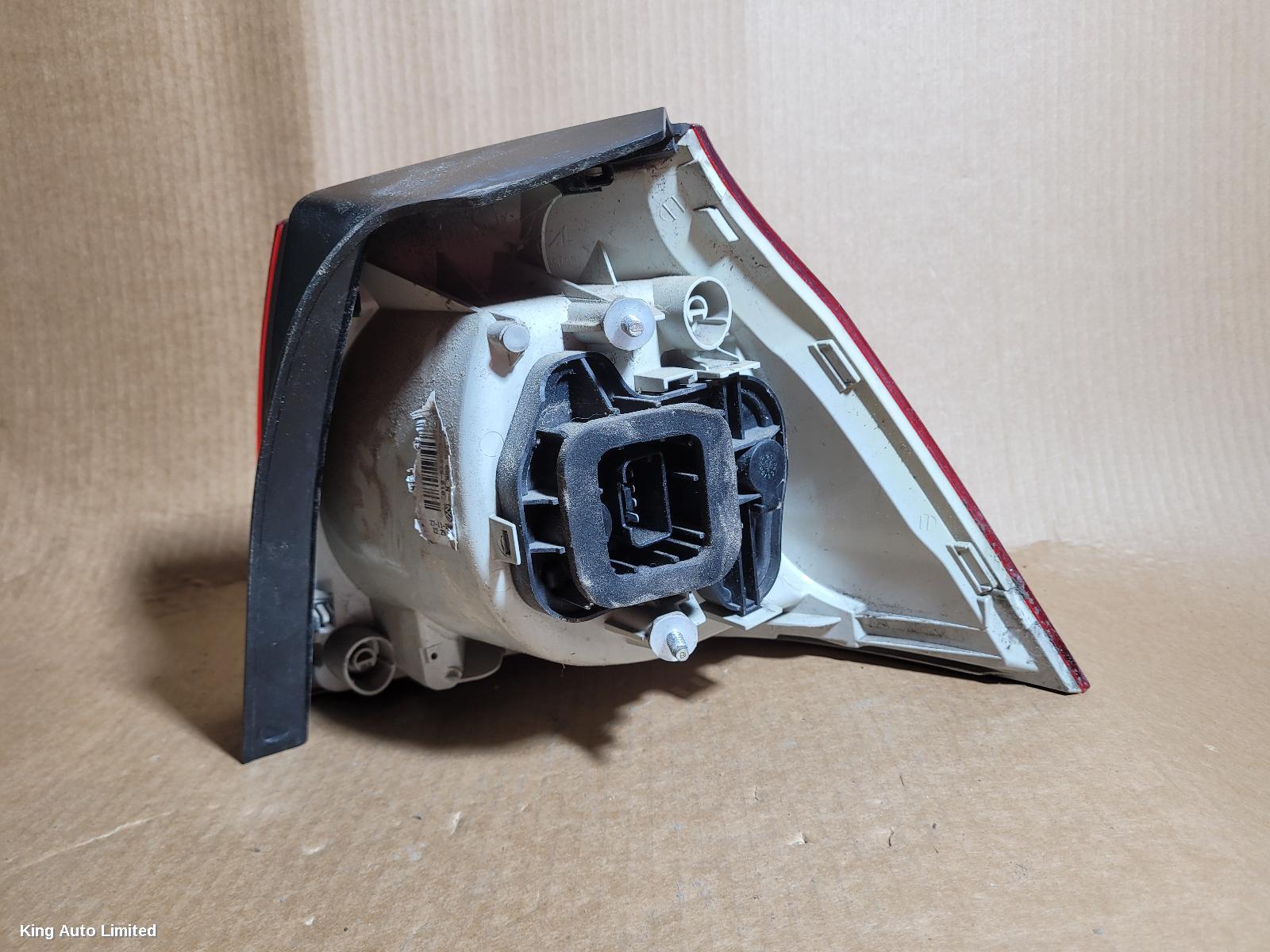 Volkswagen GOLF 2007 Left Taillight thumbnail 2