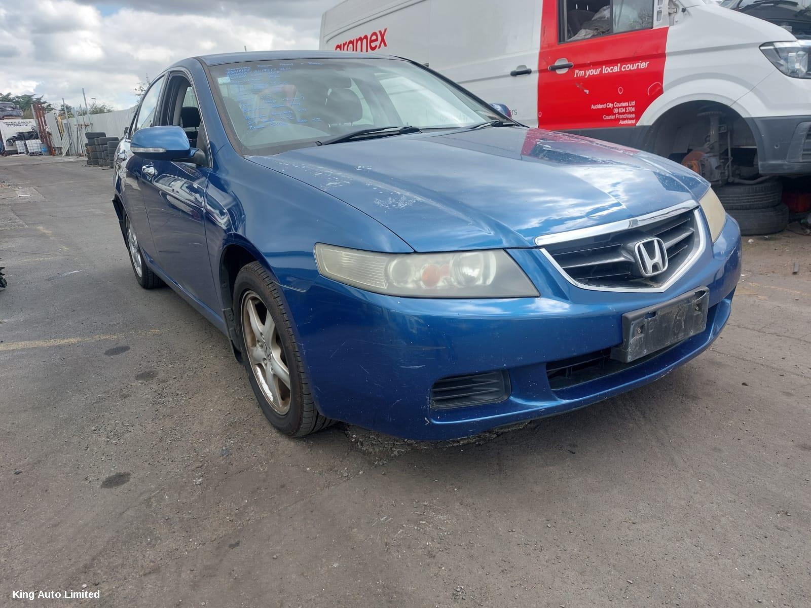 Honda ACCORD 2003 Right Taillight thumbnail 1