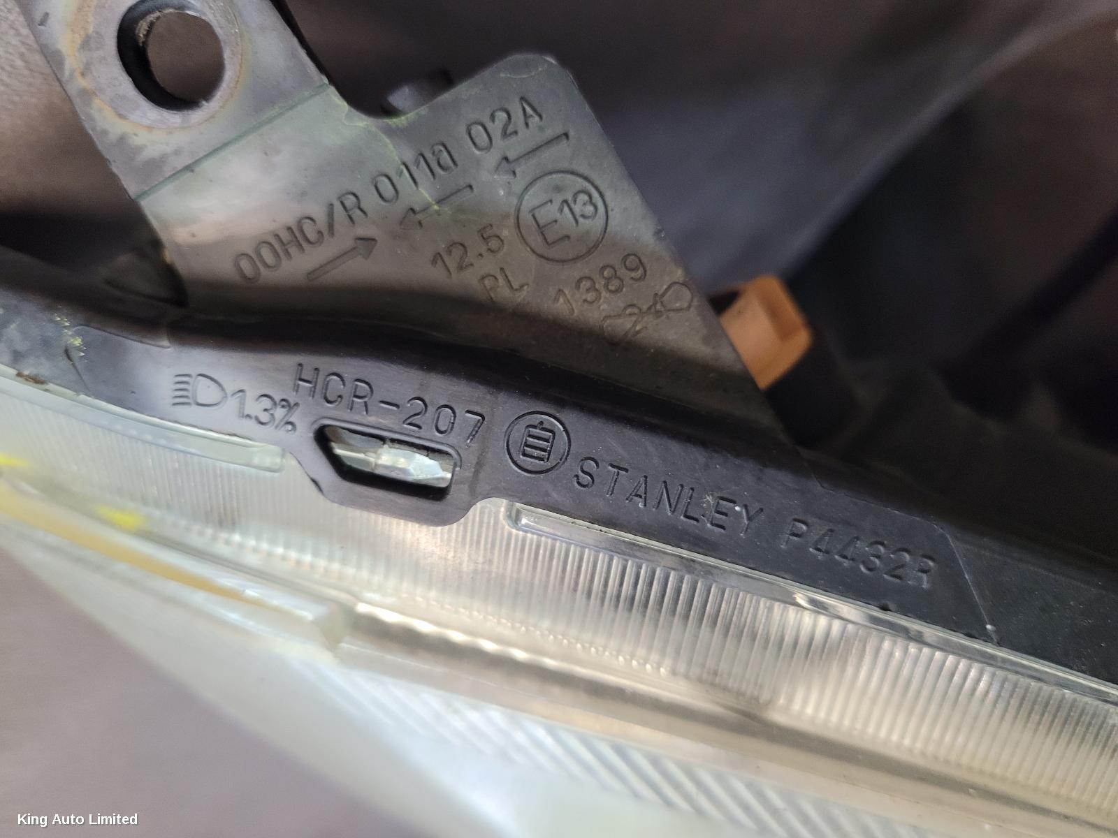 Suzuki SWIFT 2009 Right Headlamp thumbnail 3