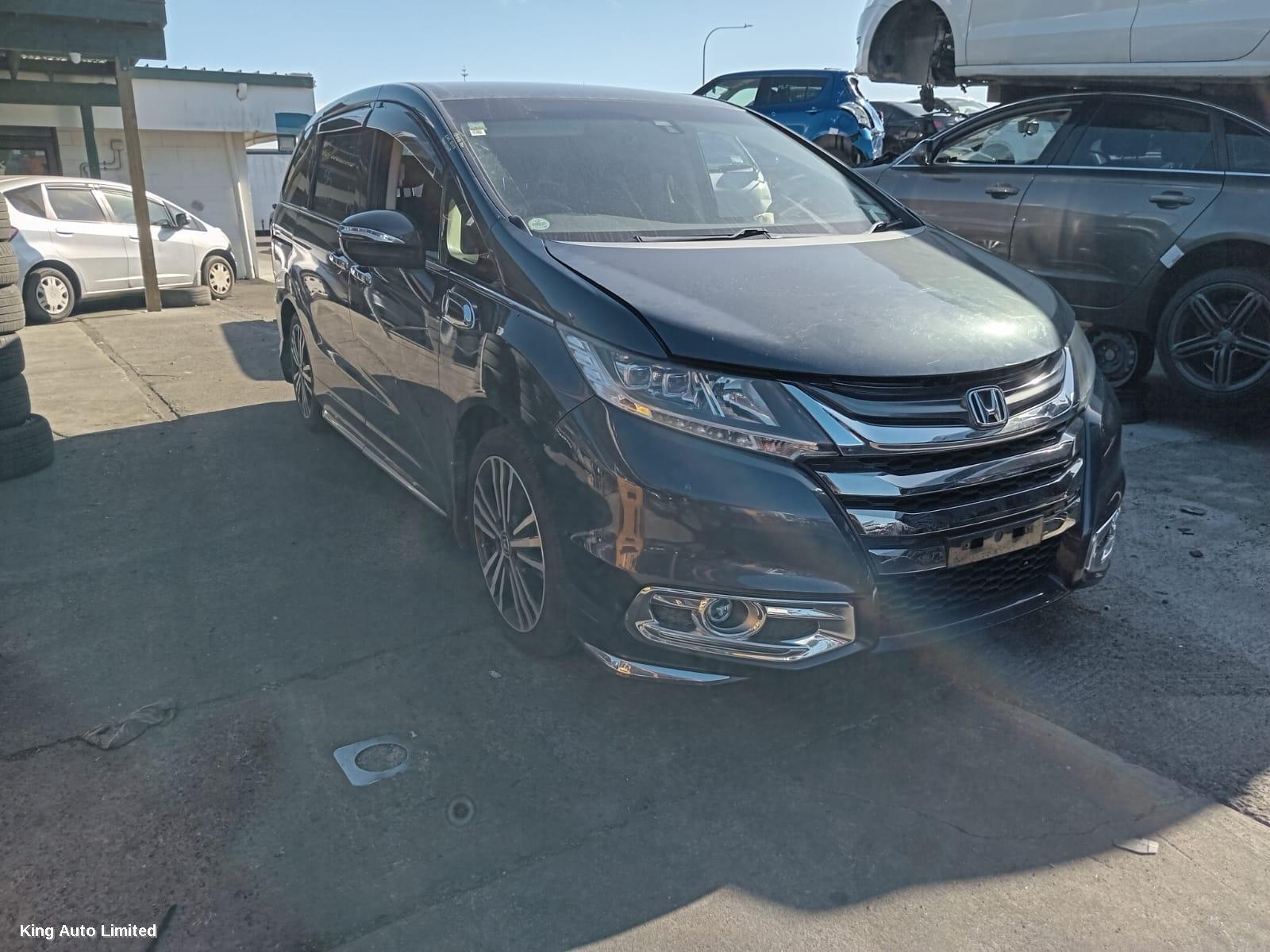 Honda ODYSSEY 2014 Windshield thumbnail 2
