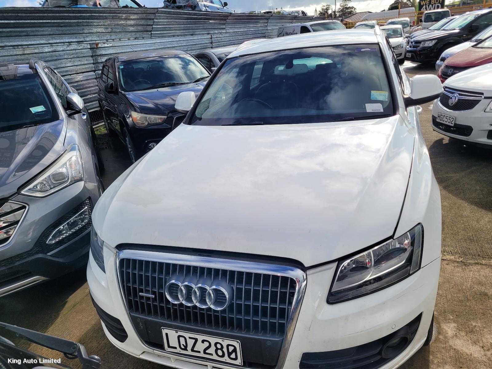 Audi - Audi Q5 2010 Front Bumper