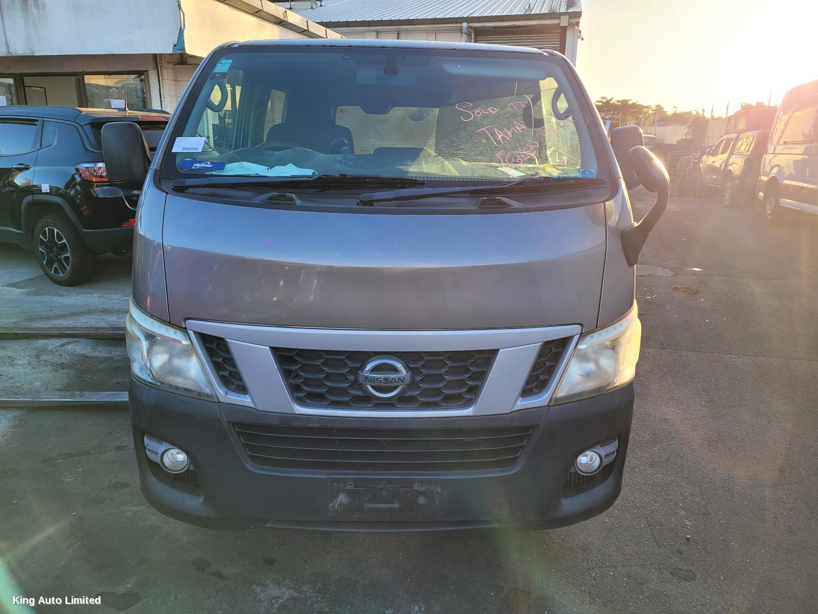 Nissan - Nissan URVAN 2013 Left Front Door Window