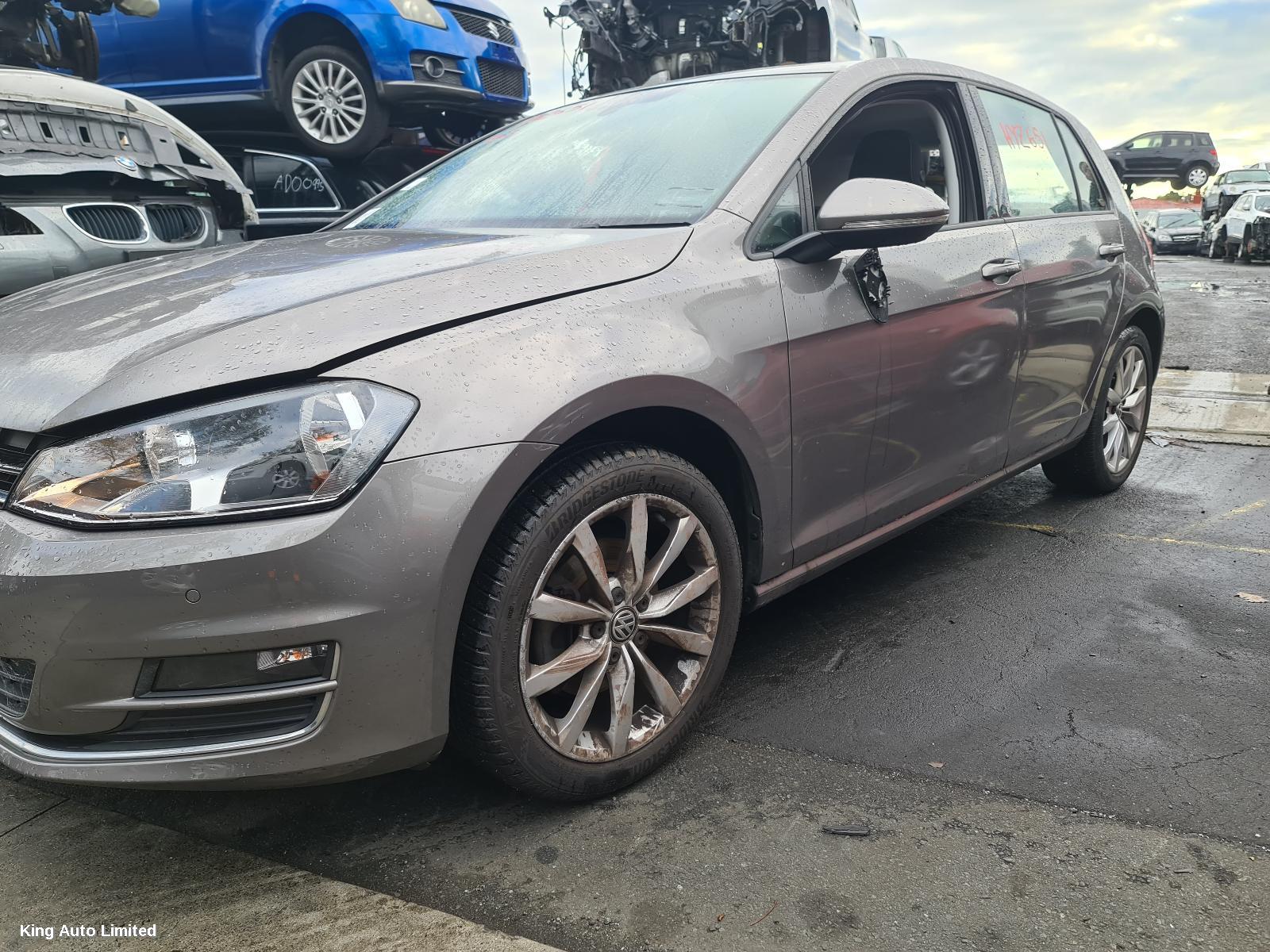 Volkswagen GOLF 2015 Radio/Cd/Dvd/Sat/Tv thumbnail 3