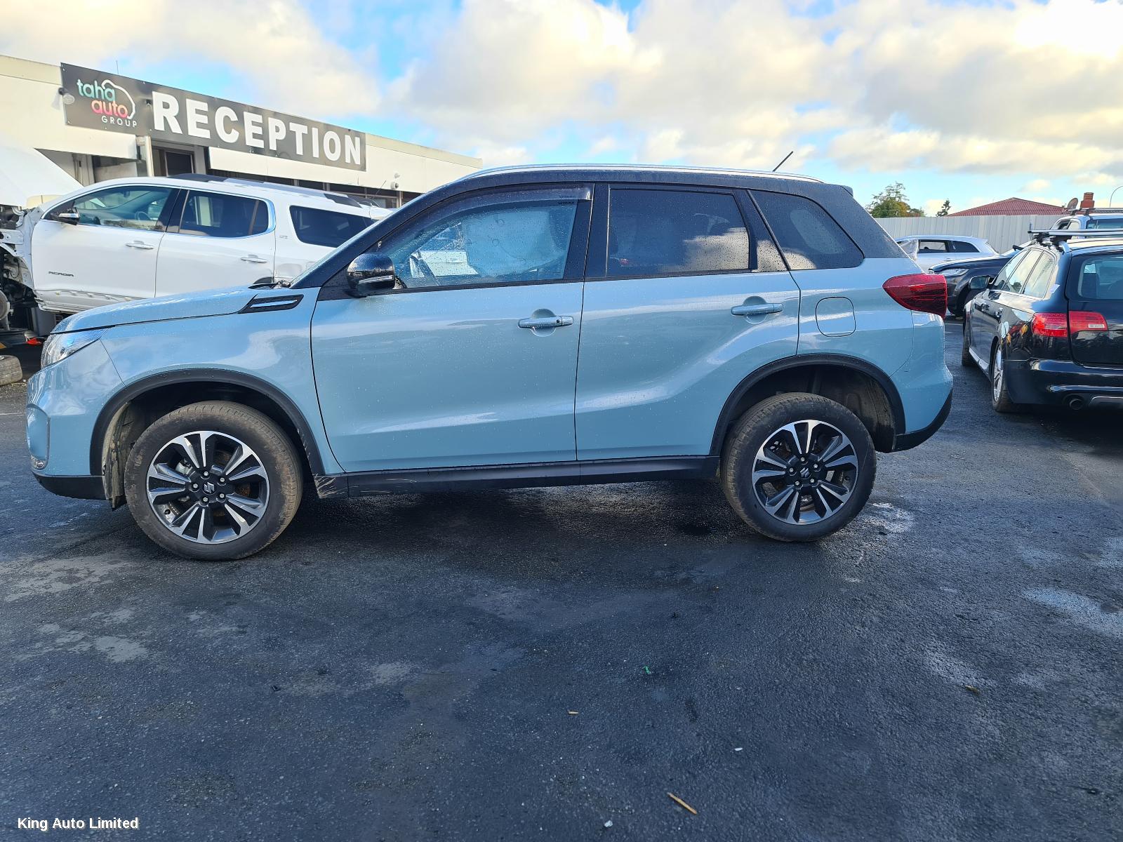 Suzuki VITARA 2020 Rear/Tailgate Glass thumbnail 3