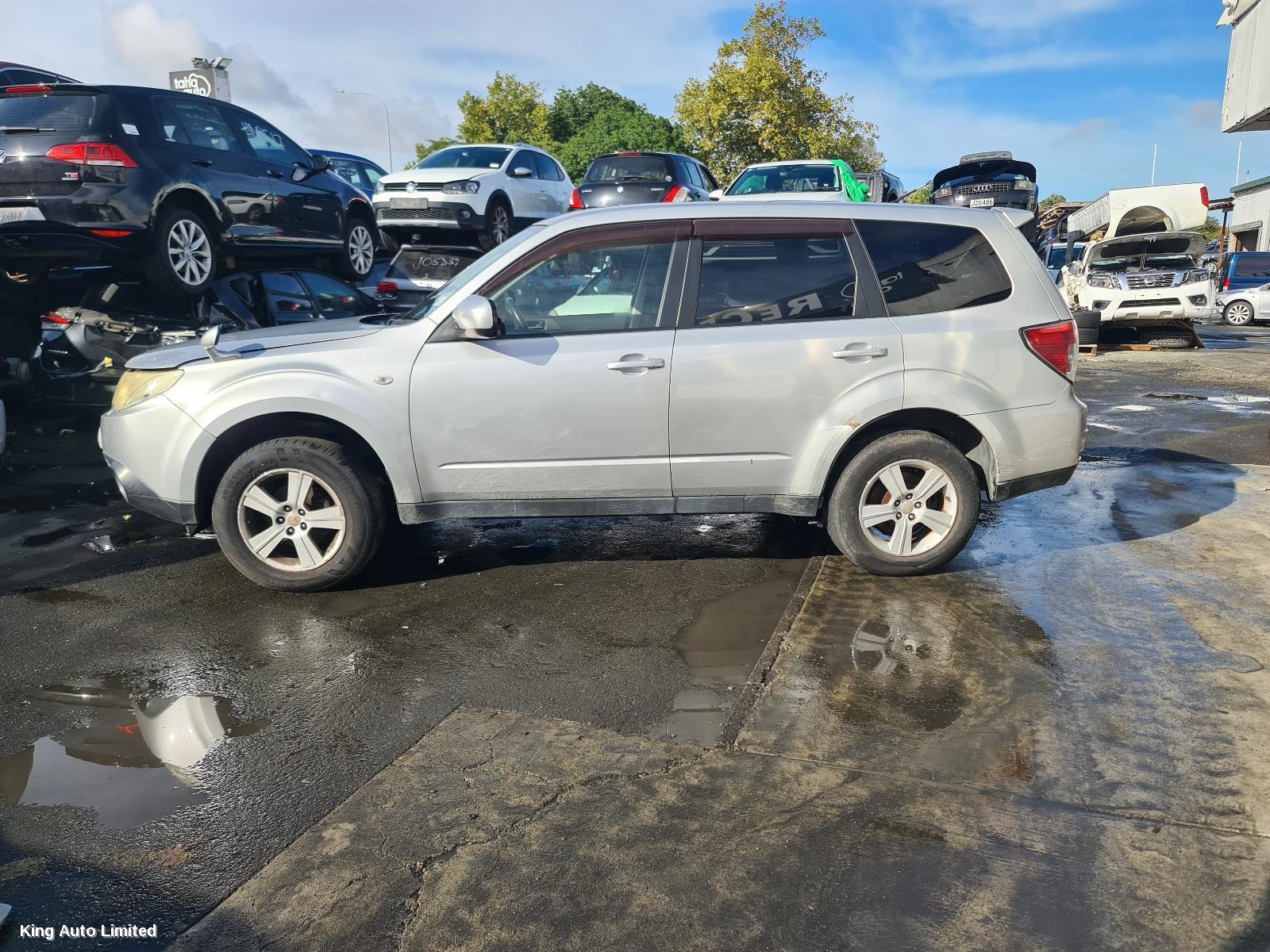Subaru FORESTER 2009 Left Taillight thumbnail 3