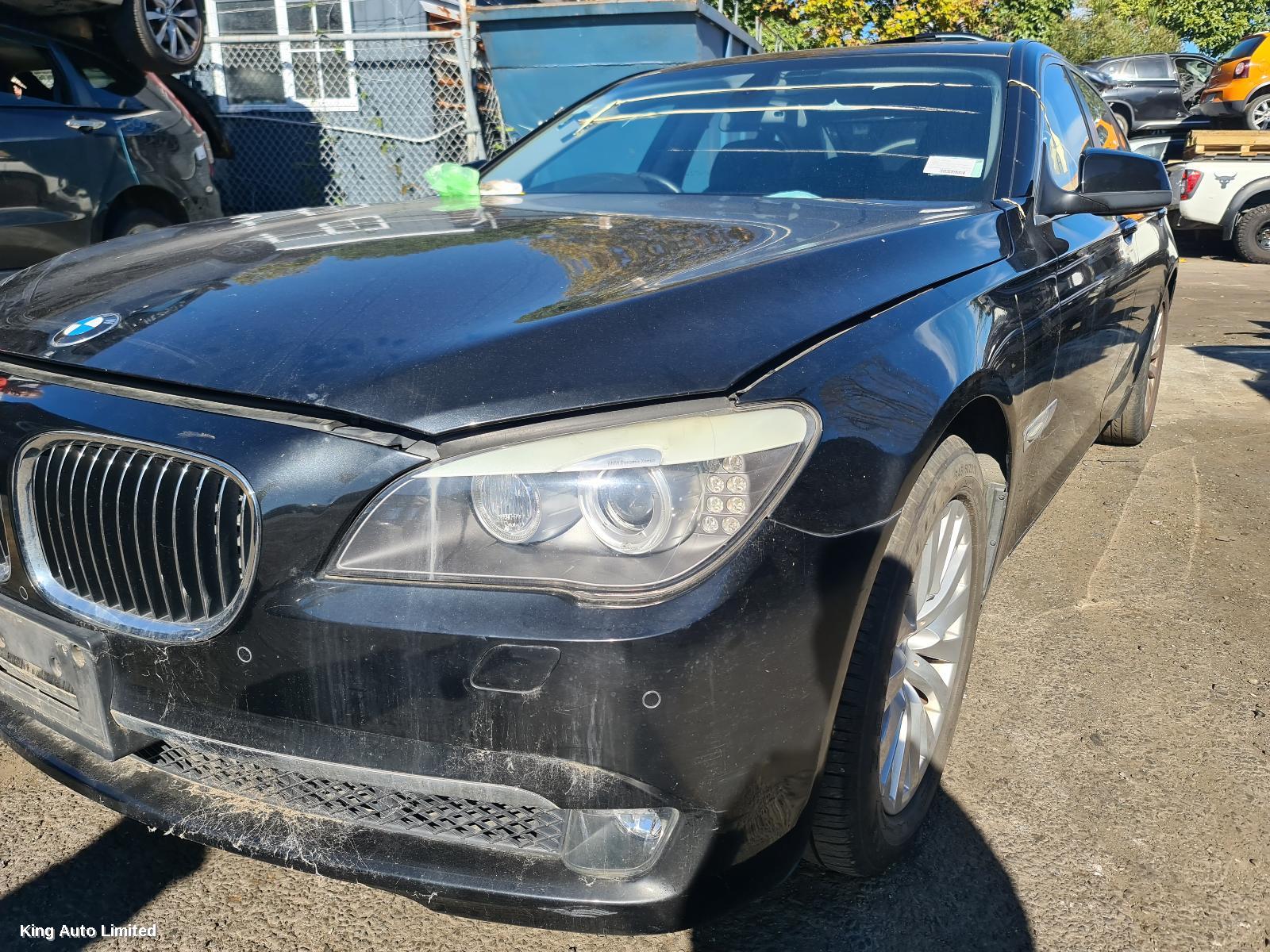 BMW 7 SERIES 2011 Left Taillight thumbnail 2