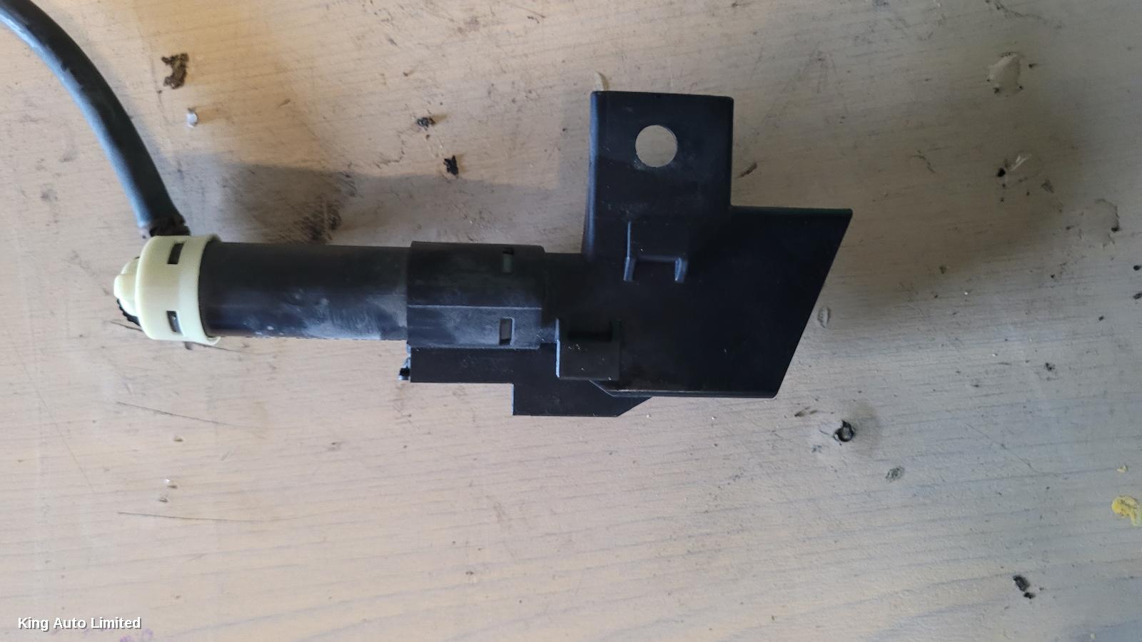 Subaru XV 2013 HEADLAMP_WASHER_JET thumbnail 3