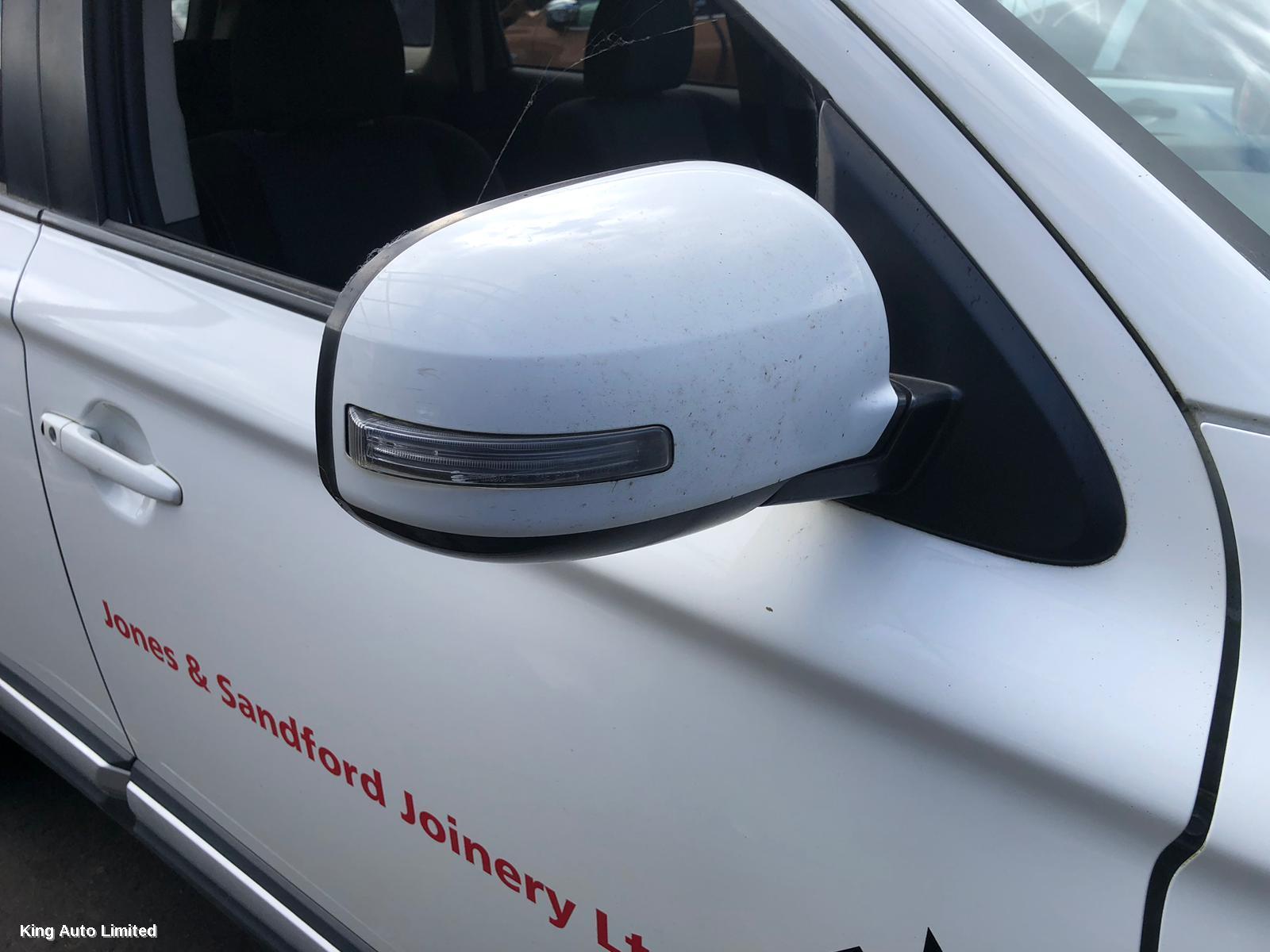 Mitsubishi OUTLANDER 2017 Left Door Mirror thumbnail 3