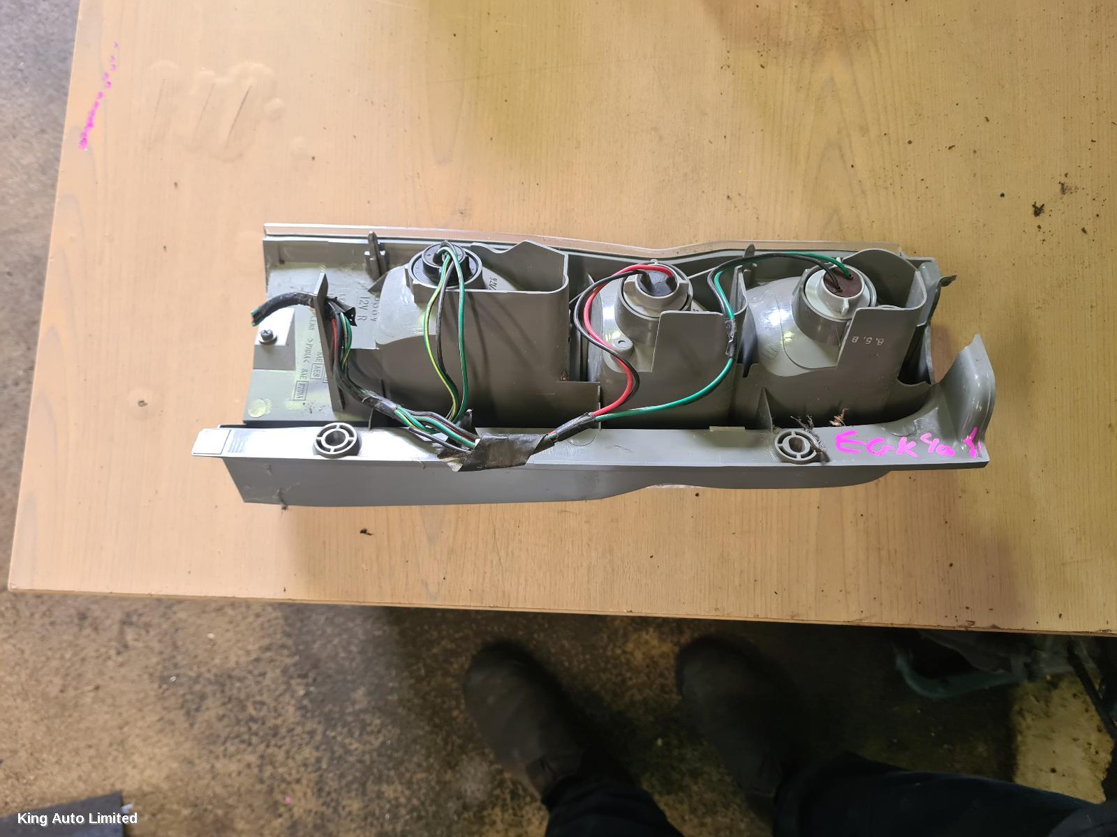 Nissan URVAN 2004 Right Taillight thumbnail 3